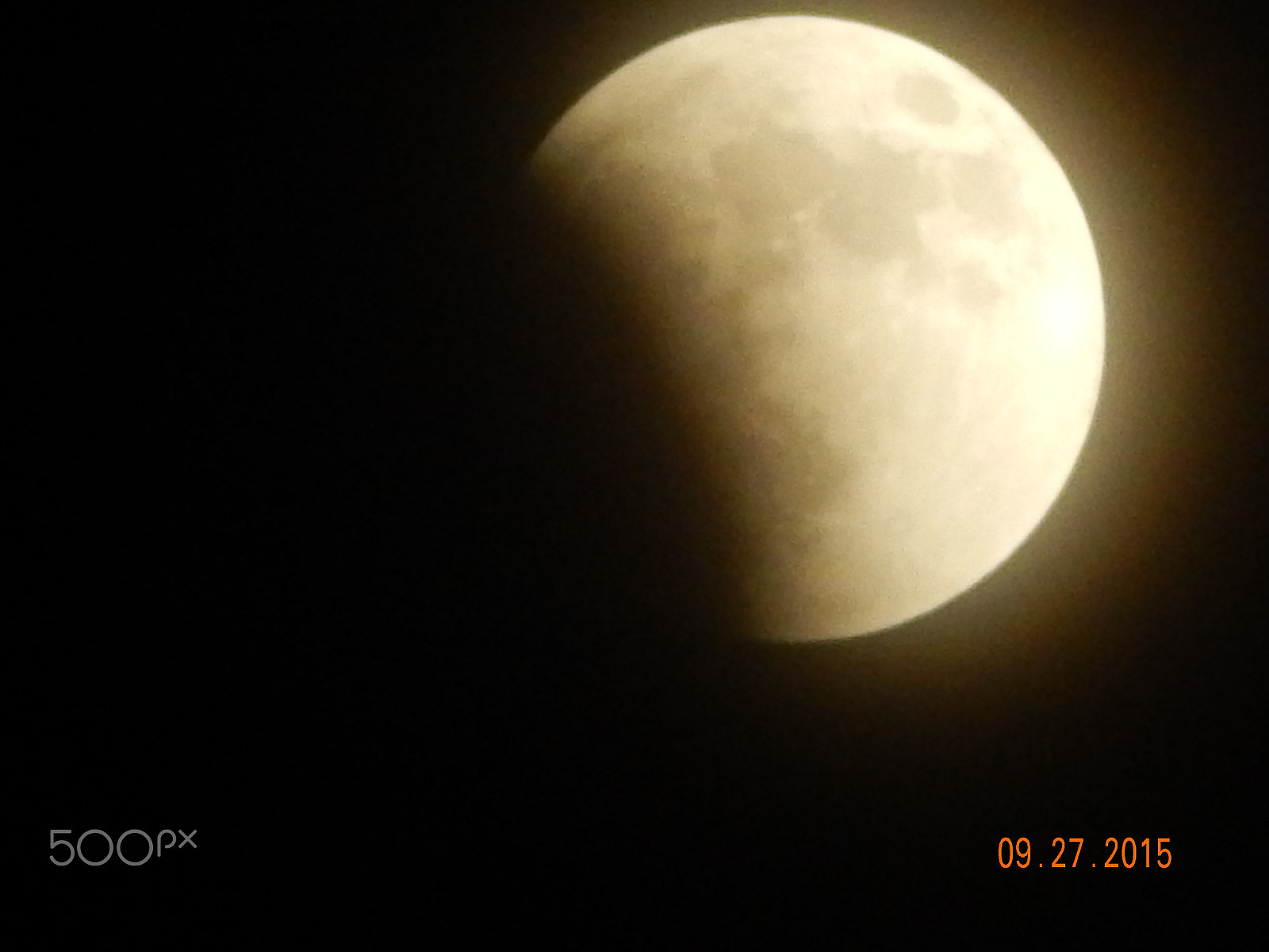 Nikon COOLPIX S9400 sample photo. 1/4 lunar eclipse photography