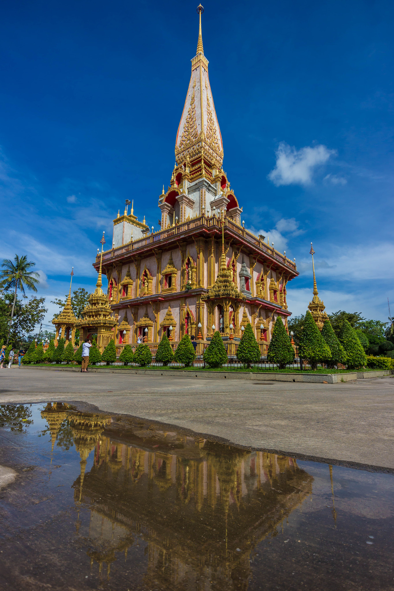 Canon EOS M + Canon EF-M 11-22mm F4-5.6 IS STM sample photo. Wat chalong temple photography