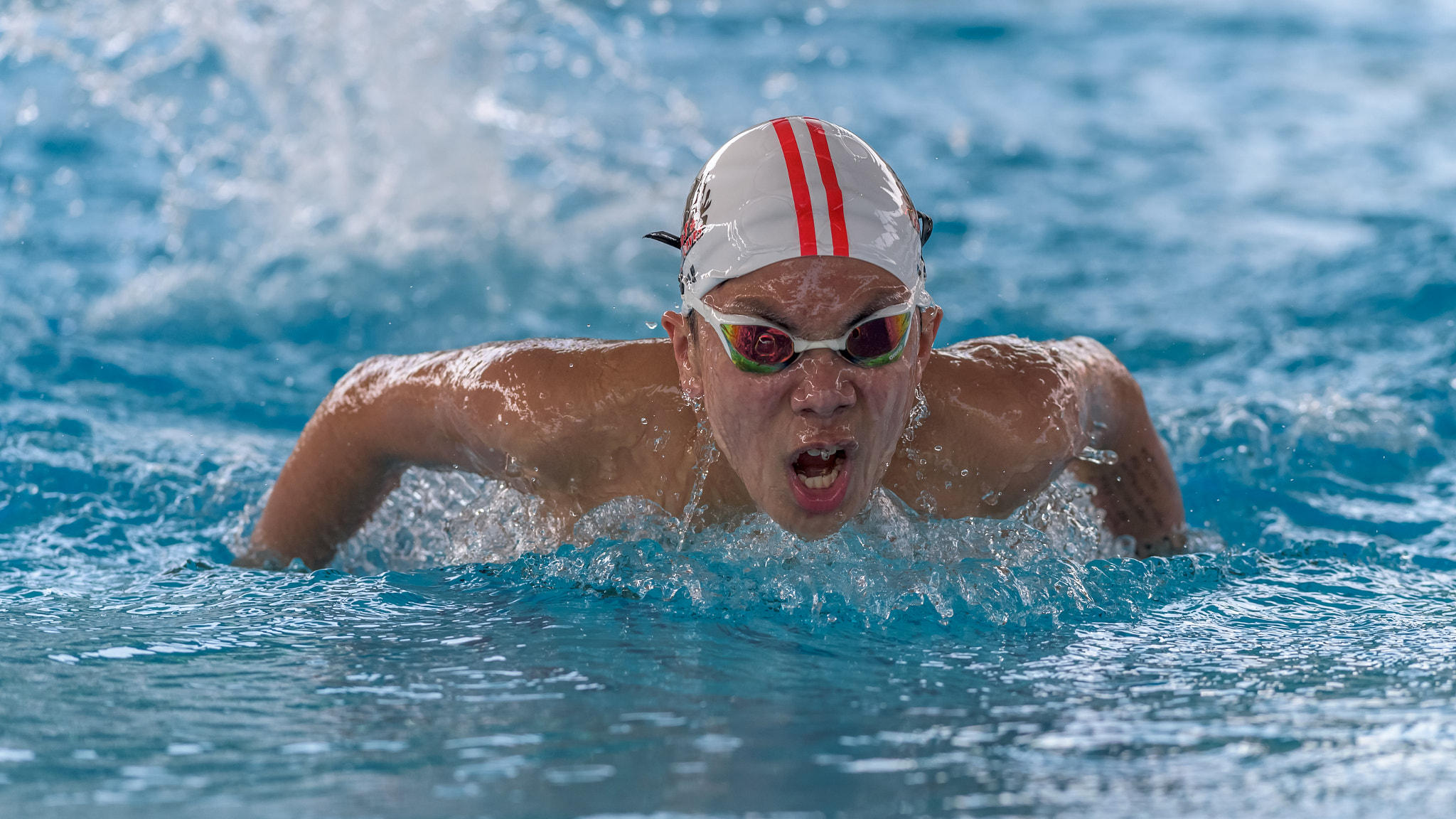 Nikon AF-S Nikkor 300mm F2.8G ED-IF VR sample photo. Seasac swimming competition photography