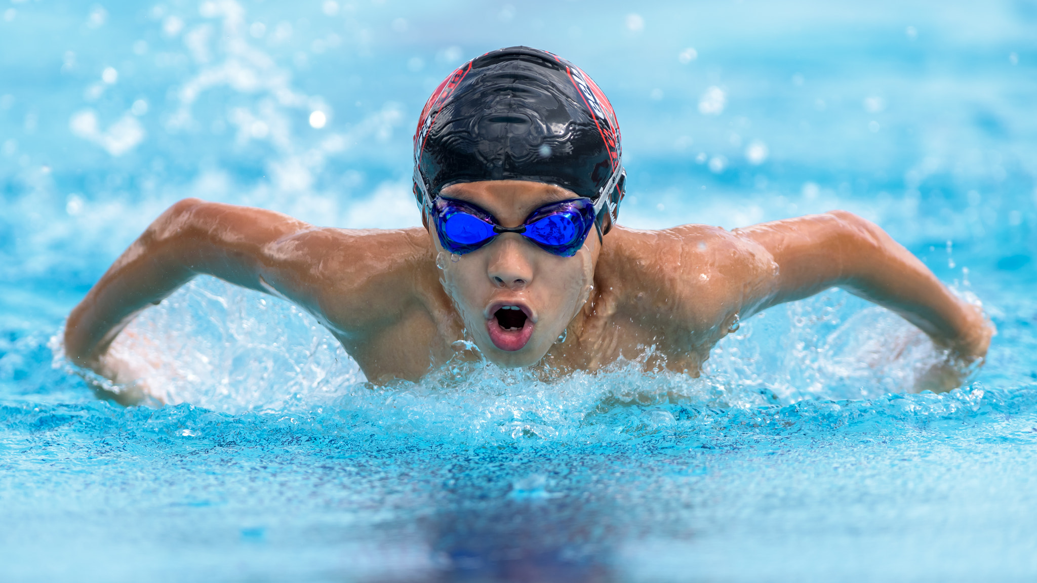 Nikon AF-S Nikkor 300mm F2.8G ED-IF VR sample photo. Klass torpedoes attack invitational swim meet photography