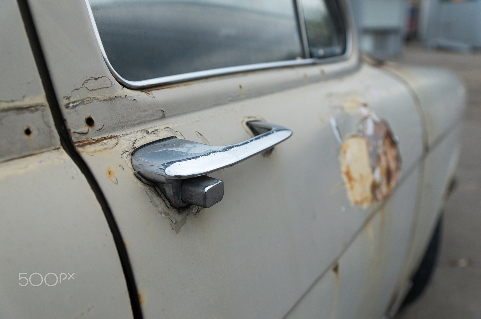 Sony SLT-A57 sample photo. Rusty car photography