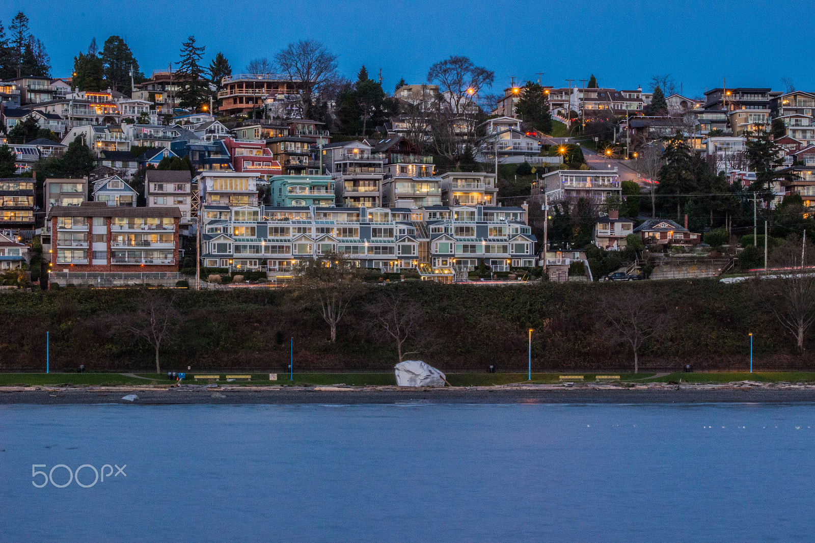 Canon EF 75-300mm f/4-5.6 USM sample photo. The white rock photography