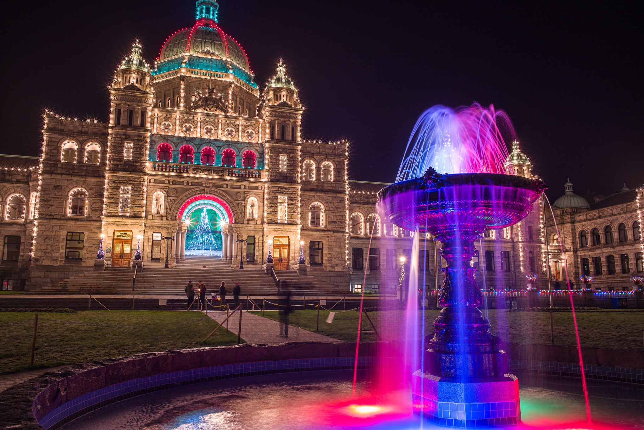 Leica M (Typ 240) + Summicron-M 1:2/28 ASPH. sample photo. British columbia parliament building photography