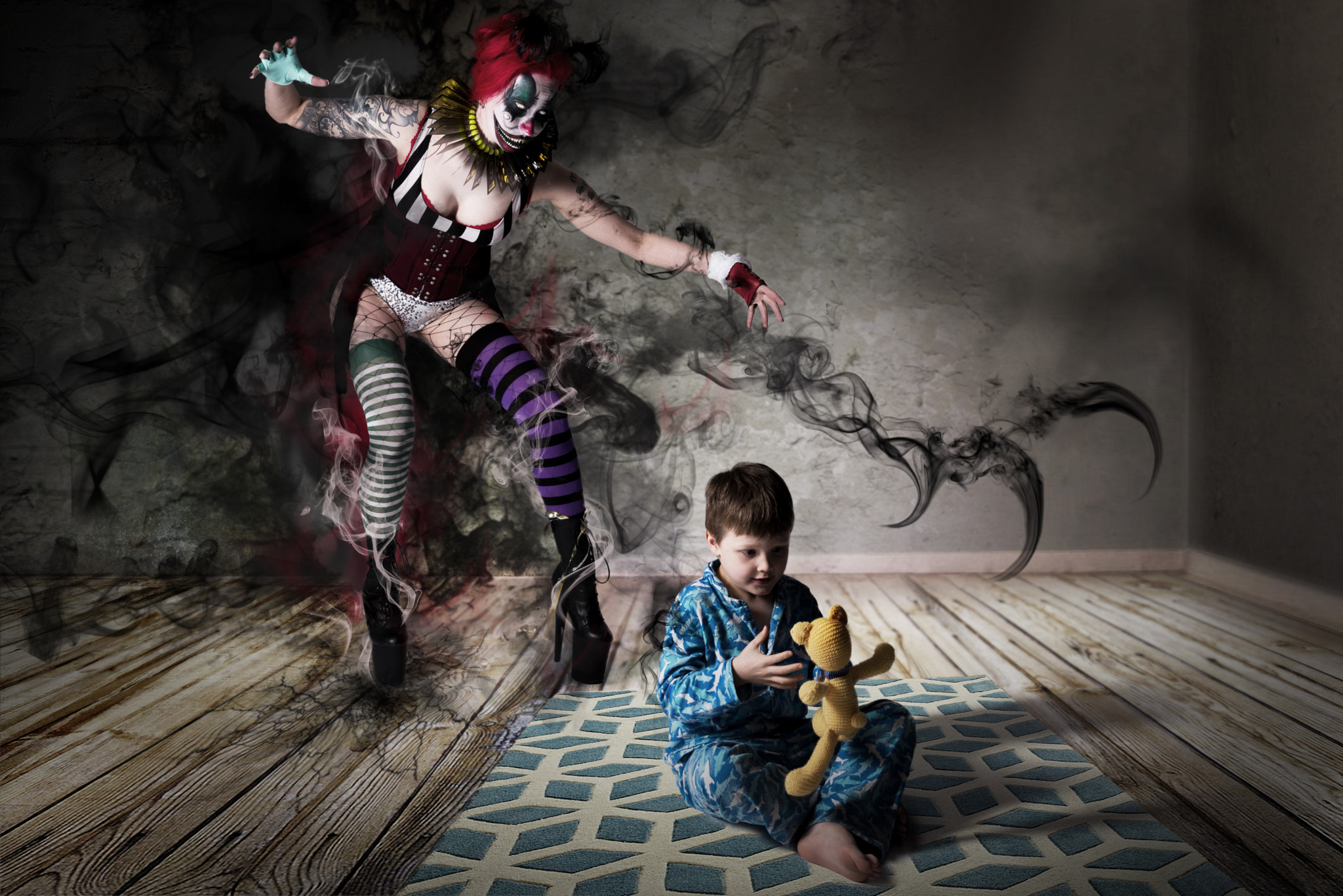 Nikon AF-S Nikkor 17-35mm F2.8D ED-IF sample photo. Don't look behind you... photography