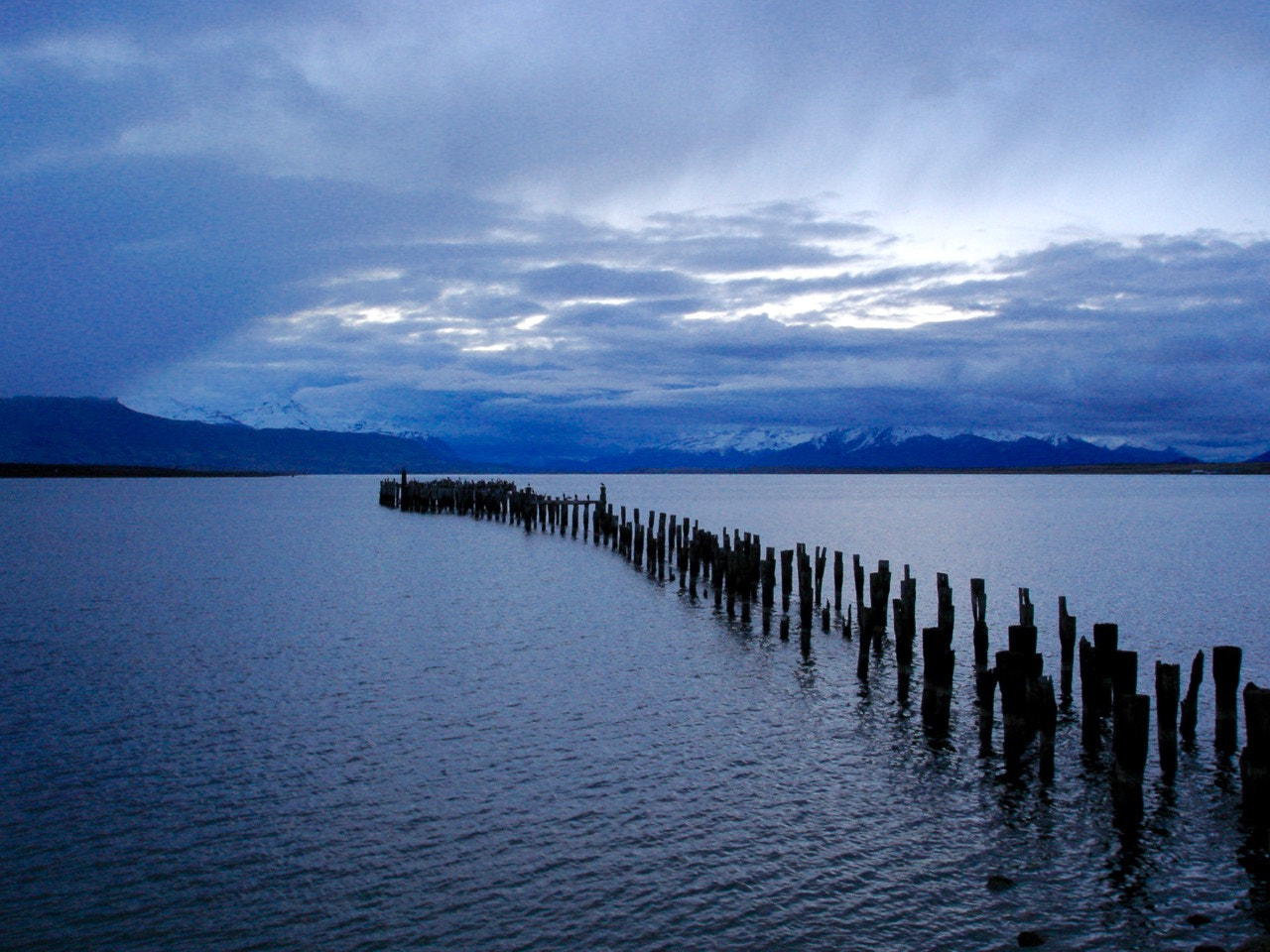 Sony DSC-W1 sample photo. Blue hour photography