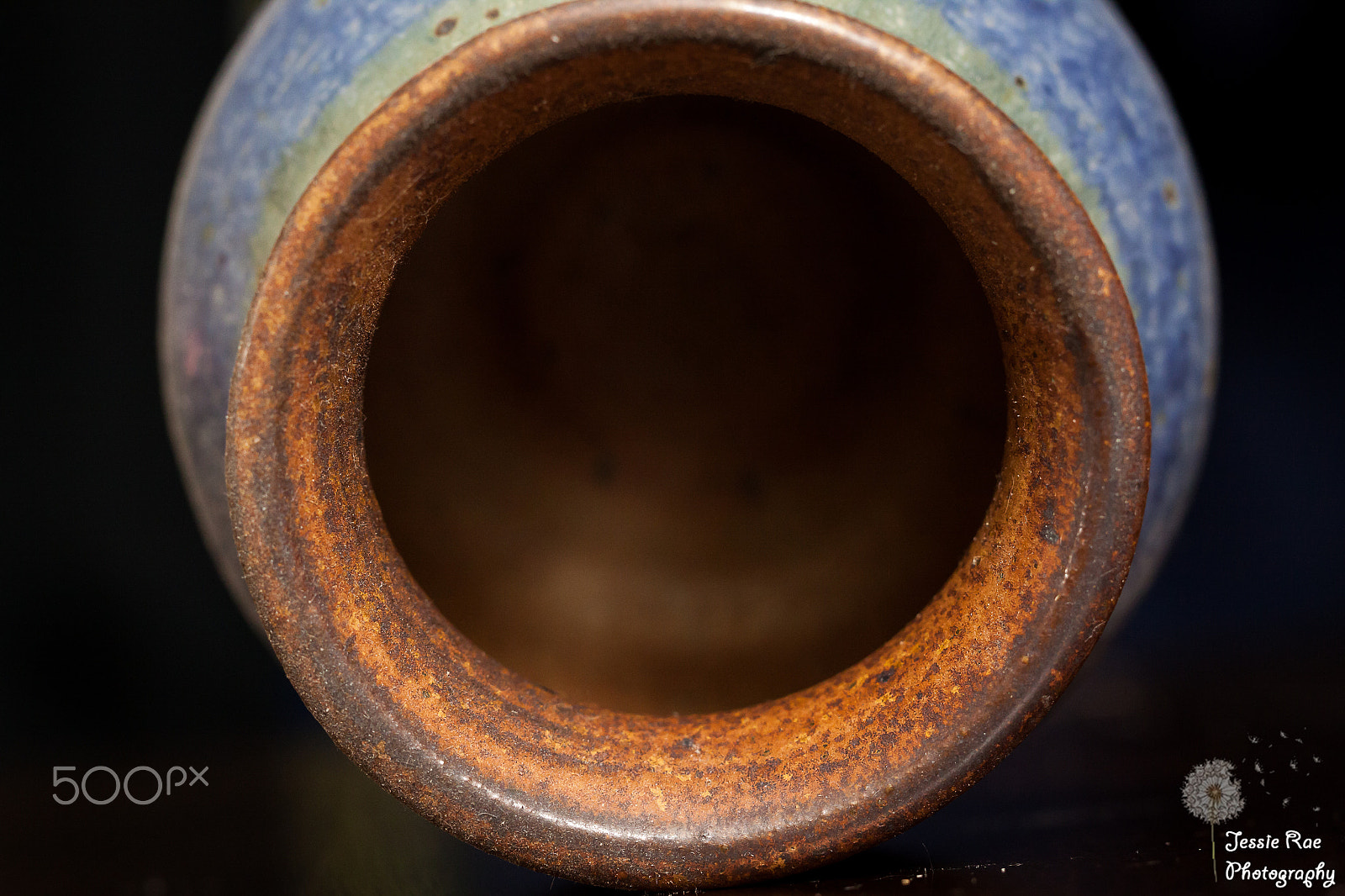 Canon EF 100mm F2.8L Macro IS USM sample photo. Pottery on the side photography