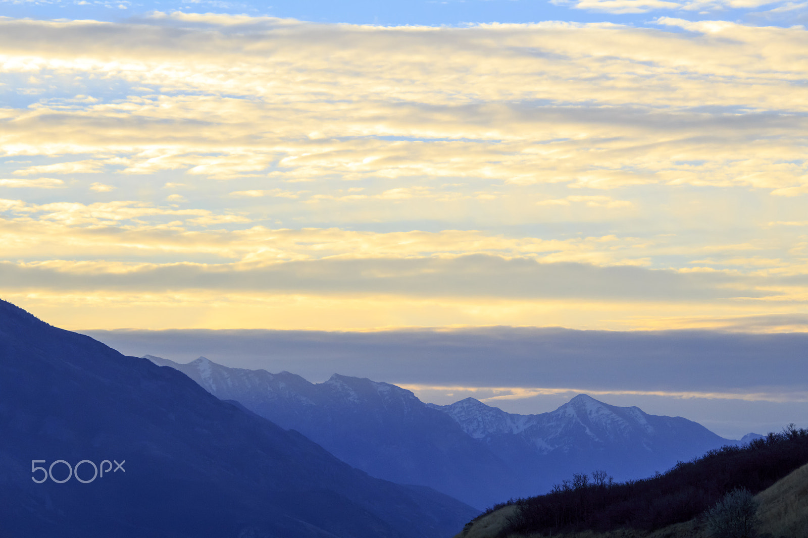 Canon EOS 100D (EOS Rebel SL1 / EOS Kiss X7) sample photo. Distant mountains photography
