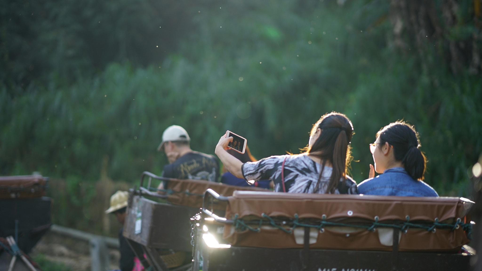 Sony a7 II + Sony FE 85mm F1.4 GM sample photo. Relaxing tine in chiangmai photography