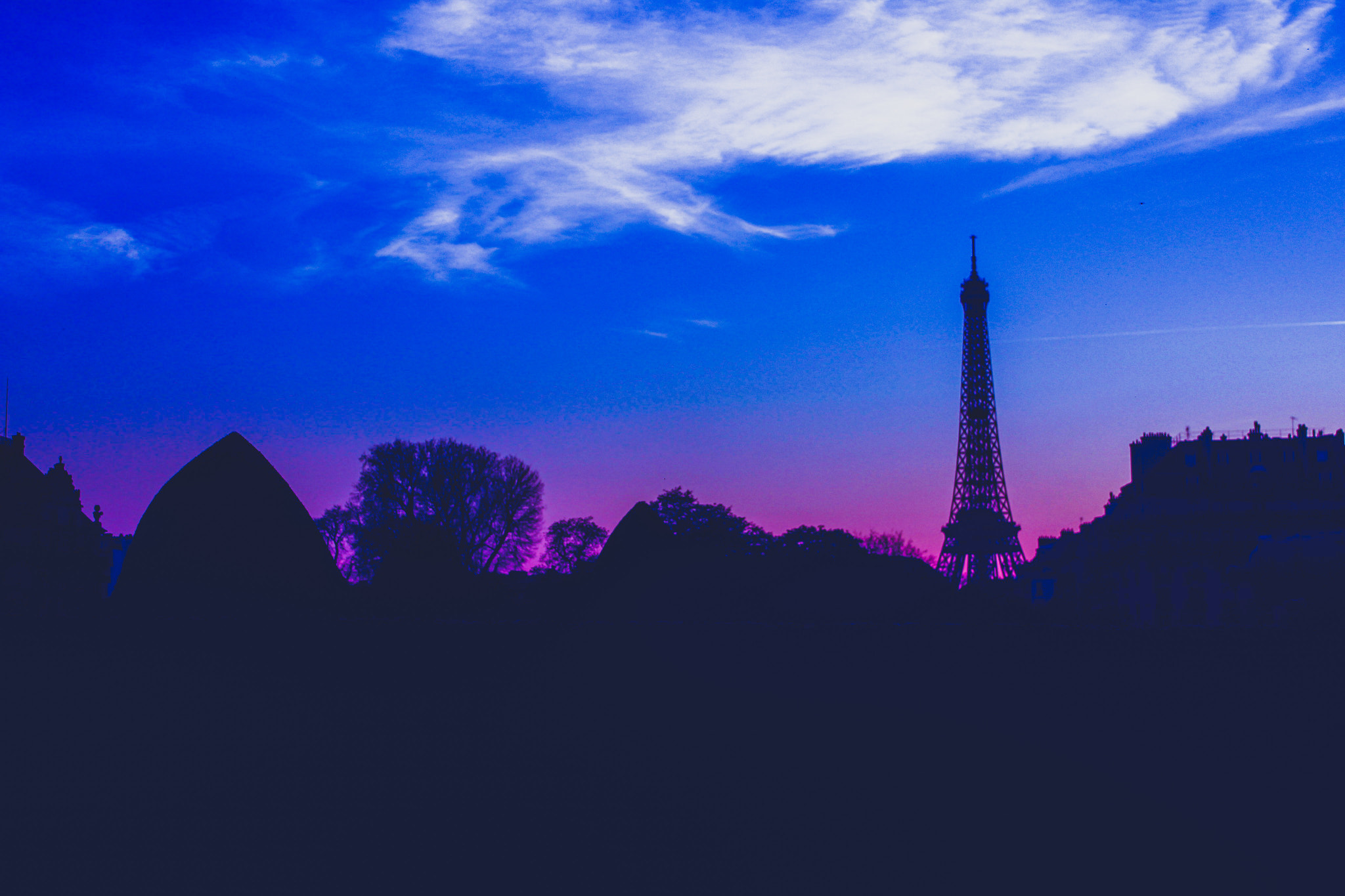Canon EF-S 18-55mm F3.5-5.6 IS sample photo. Paris sunset photography