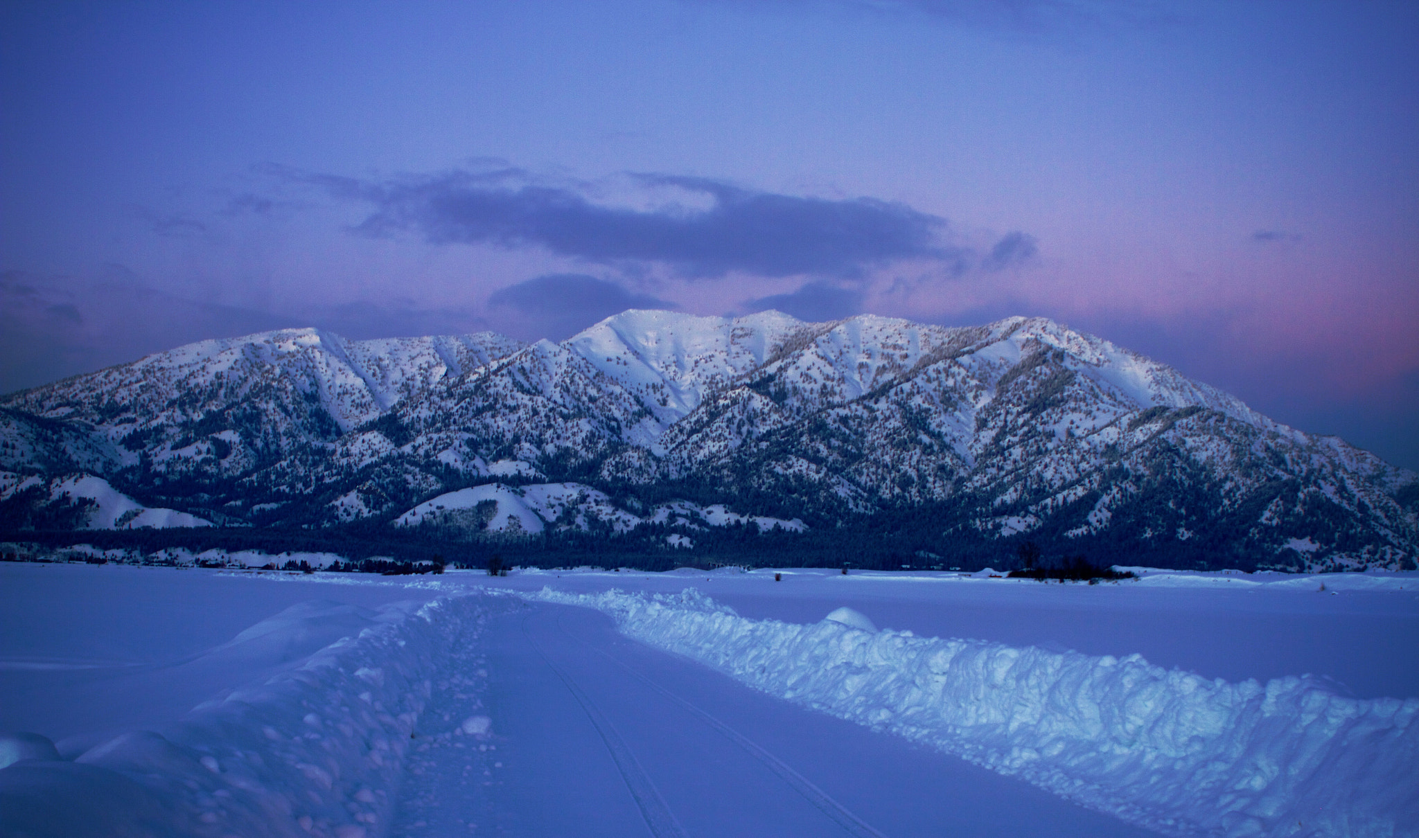Canon EOS 7D + Canon EF 28-80mm f/3.5-5.6 sample photo. Ferry peak, sunset photography