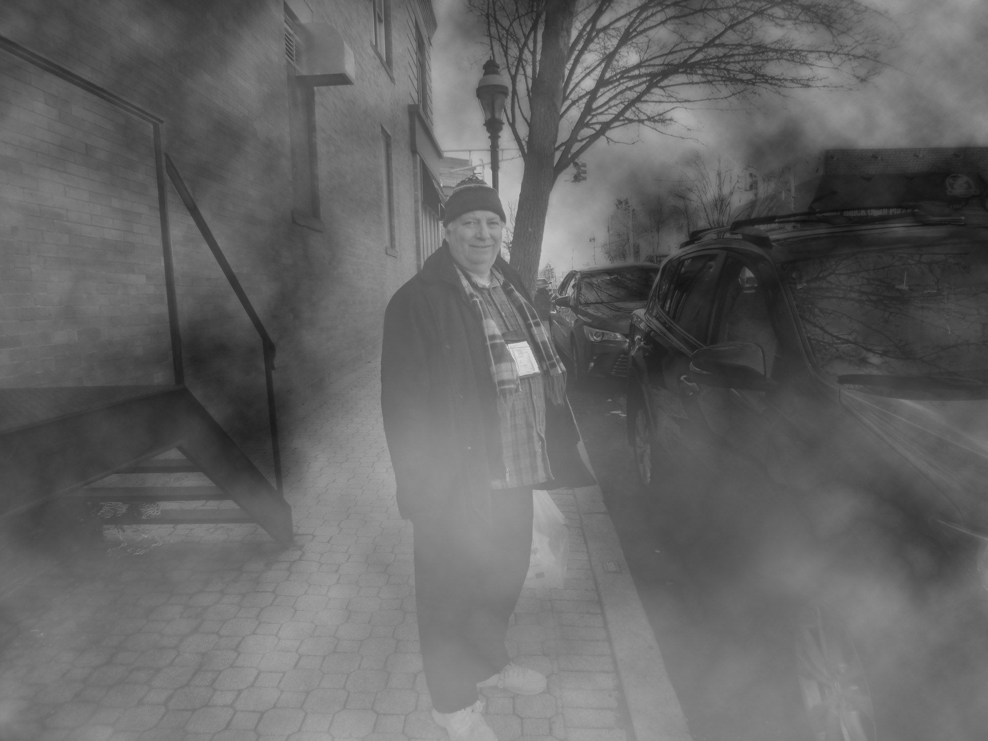 Panasonic Lumix DMC-FH6 sample photo. Old man in a mist photography