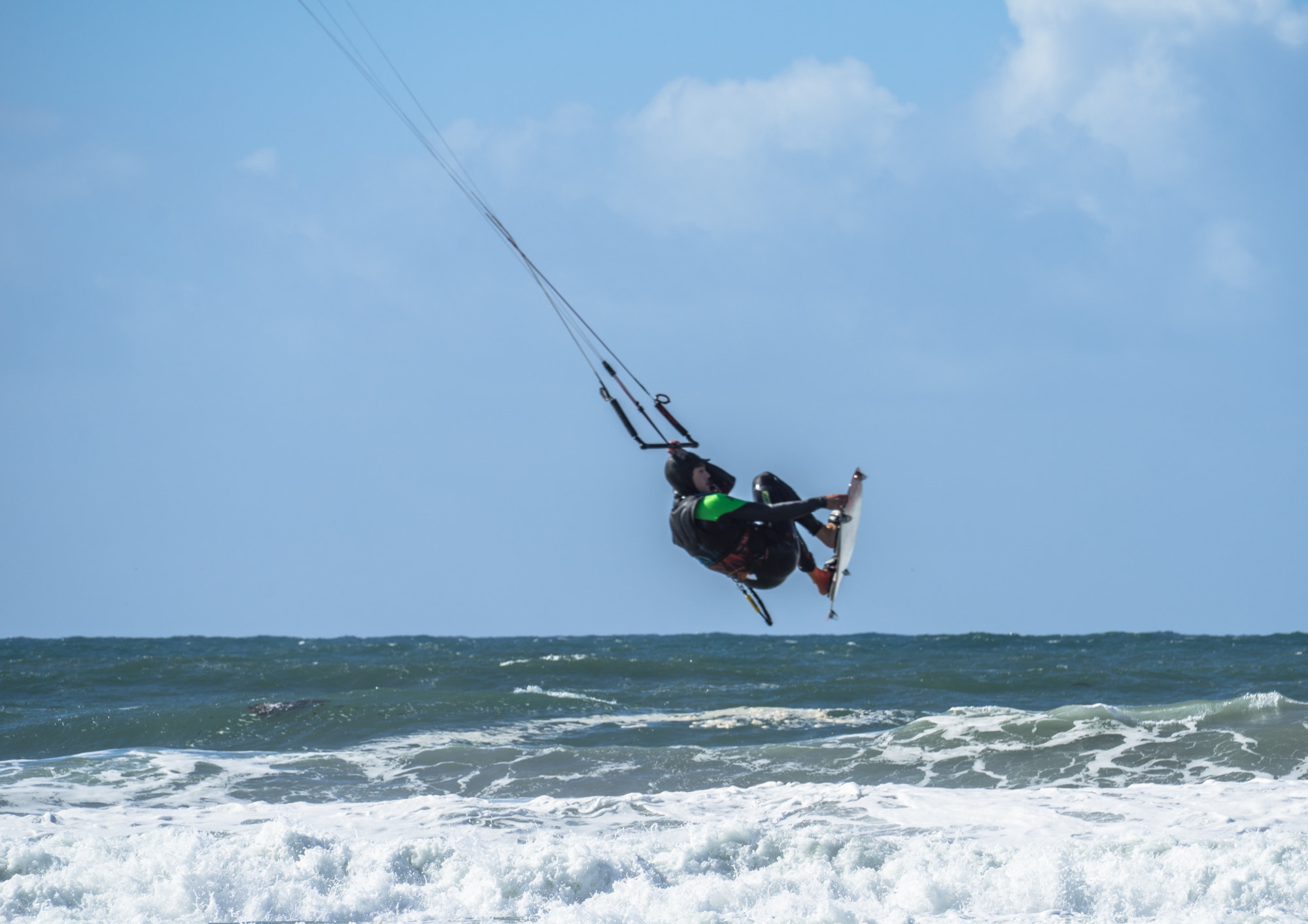 Sony FE 70-300mm F4.5-5.6 G OSS sample photo. Kitesurfing on pb, california photography