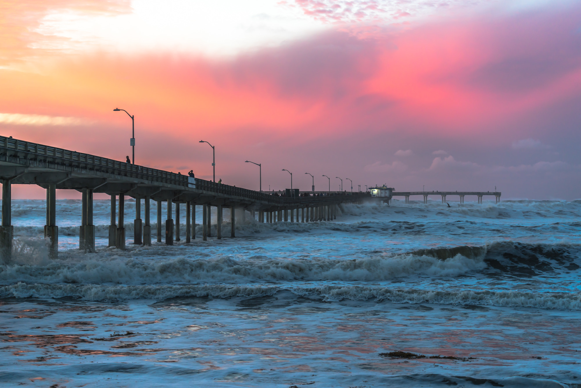 Sony FE 70-300mm F4.5-5.6 G OSS sample photo. Sunset on ob, california photography