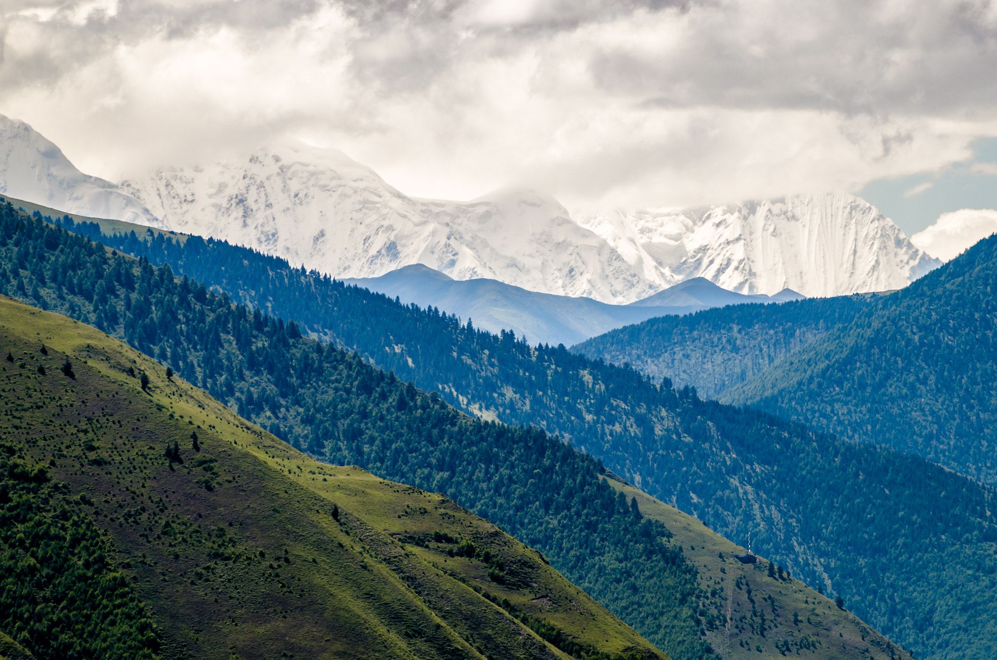 smc PENTAX-DA L 55-300mm F4-5.8 ED sample photo. Colorful mountains photography