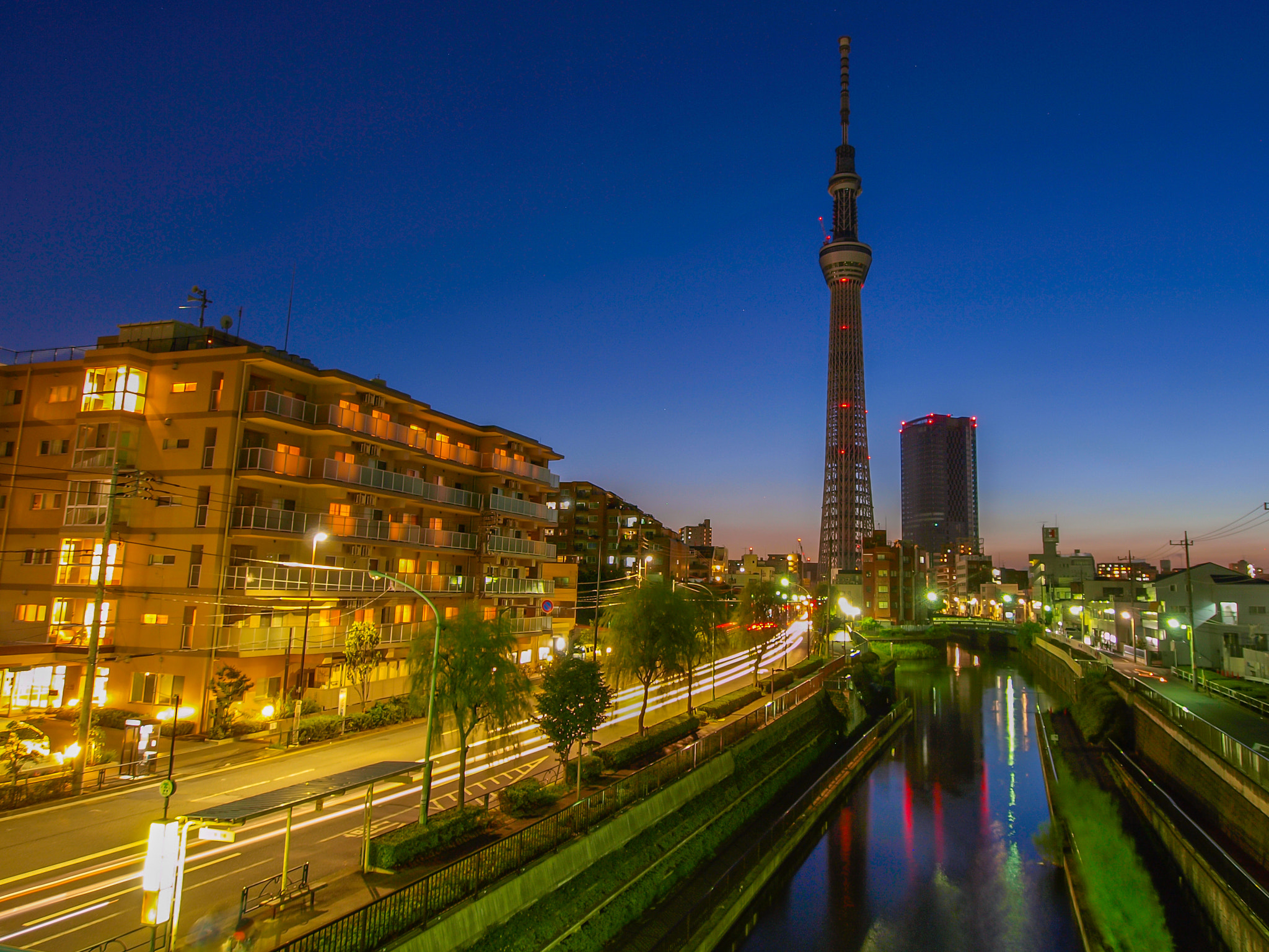 Olympus Zuiko Digital ED 9-18mm F4.0-5.6 sample photo. Tower & town photography