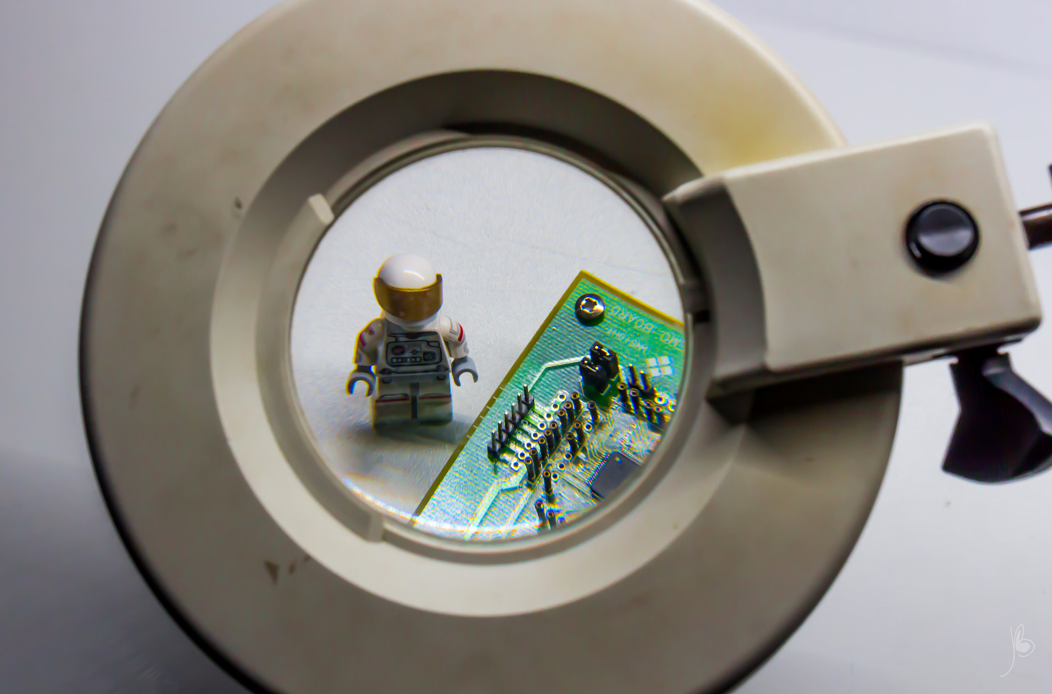 Canon EF 24-70mm F4L IS USM sample photo. Space discovery photography