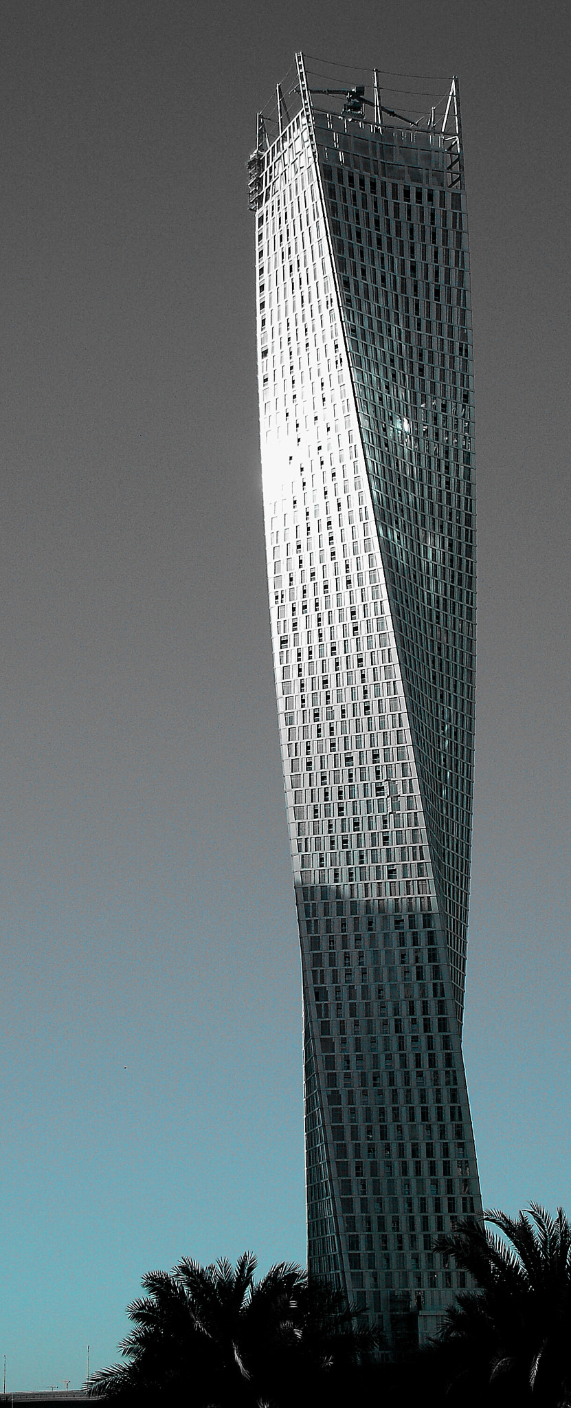 Nikon D50 sample photo. Lady building photography