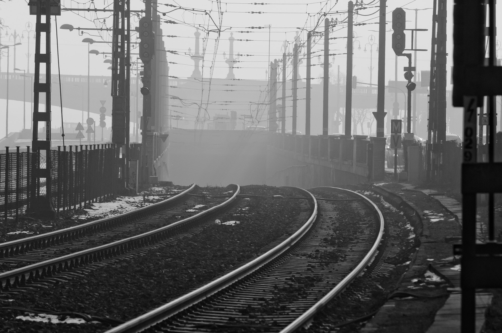 Nikon D2X sample photo. Smog settled over budapest photography