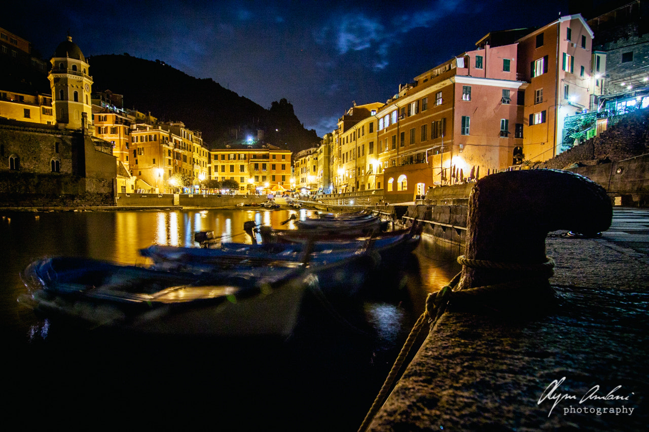 Canon EOS 500D (EOS Rebel T1i / EOS Kiss X3) sample photo. Lights on vernazza photography