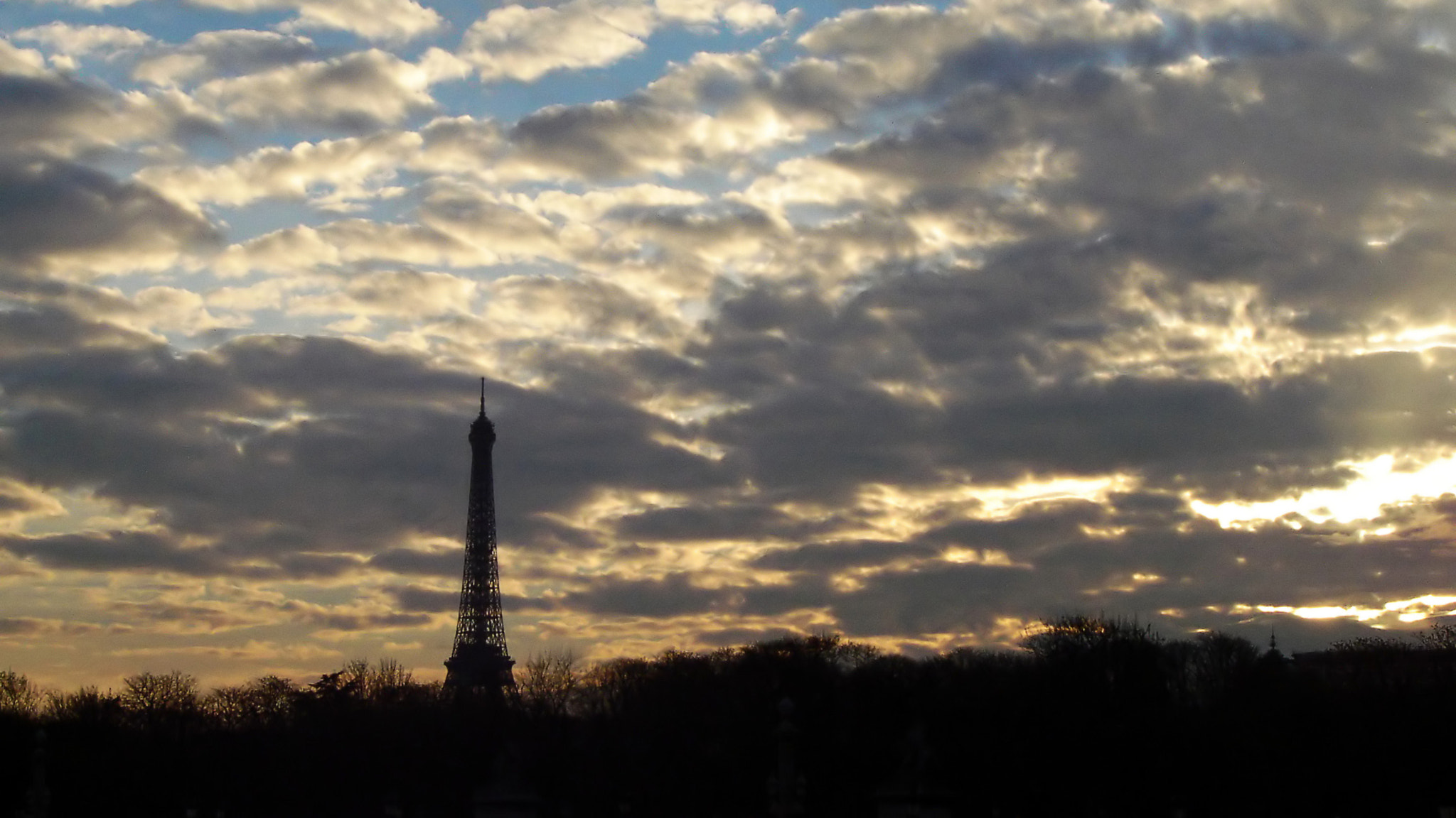 Sony DSC-P73 sample photo. Sunset in paris / atardecer en parís photography