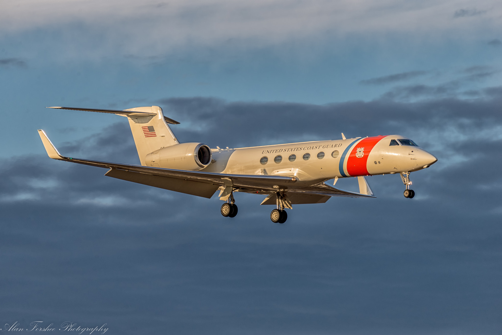 Nikon AF-S Nikkor 200-500mm F5.6E ED VR sample photo. Aircraft stl photography