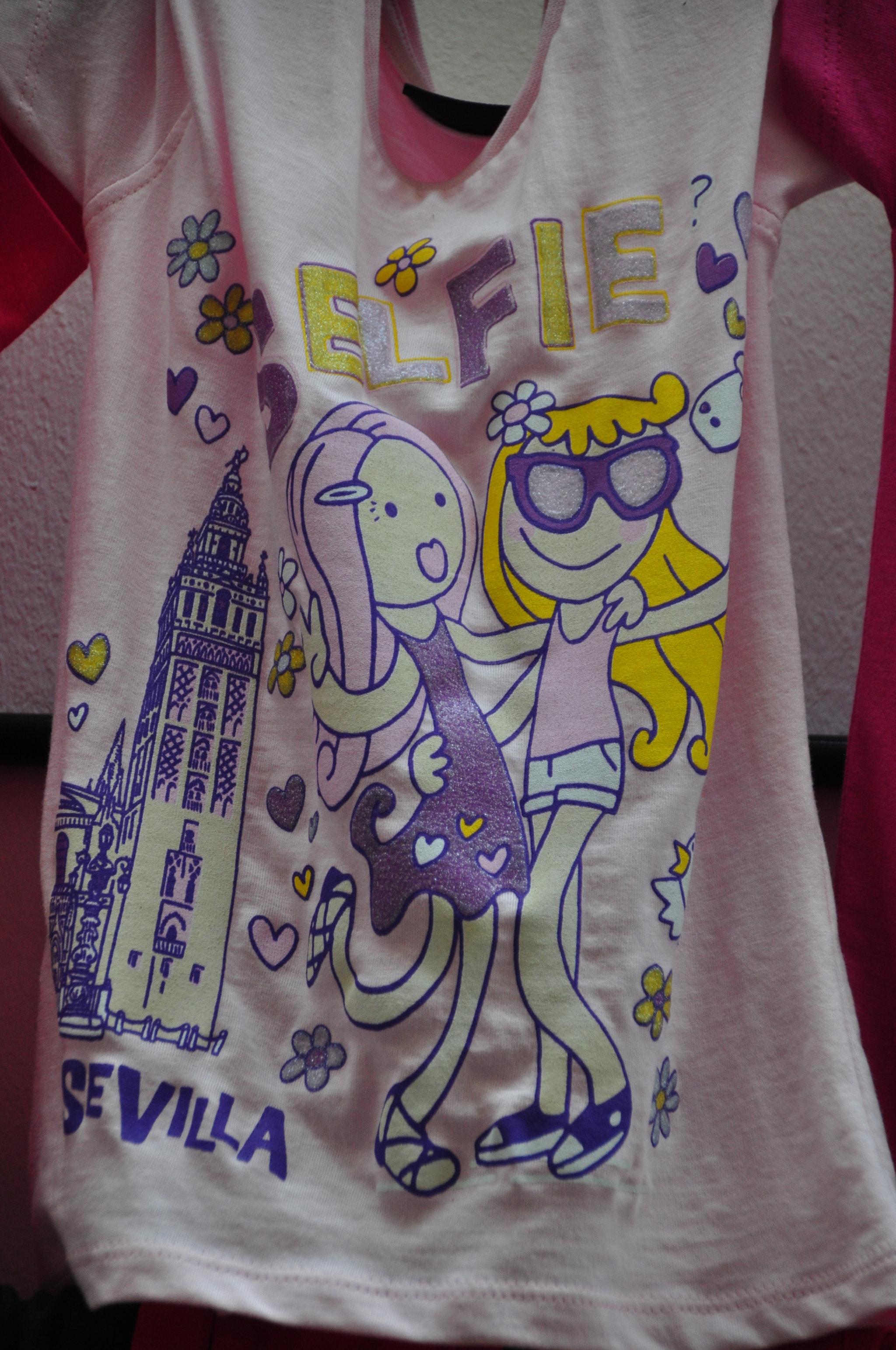 Sigma 18-200mm F3.5-6.3 II DC OS HSM sample photo. 可愛い t - shirt photography