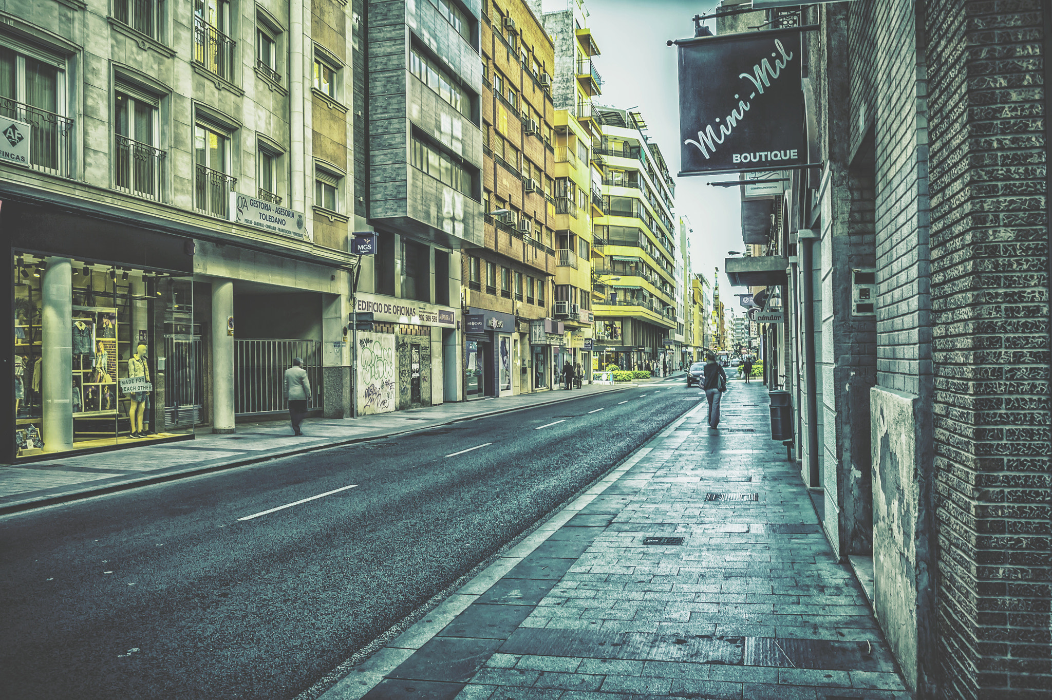 Samsung NX 18-55mm F3.5-5.6 OIS sample photo. City photography