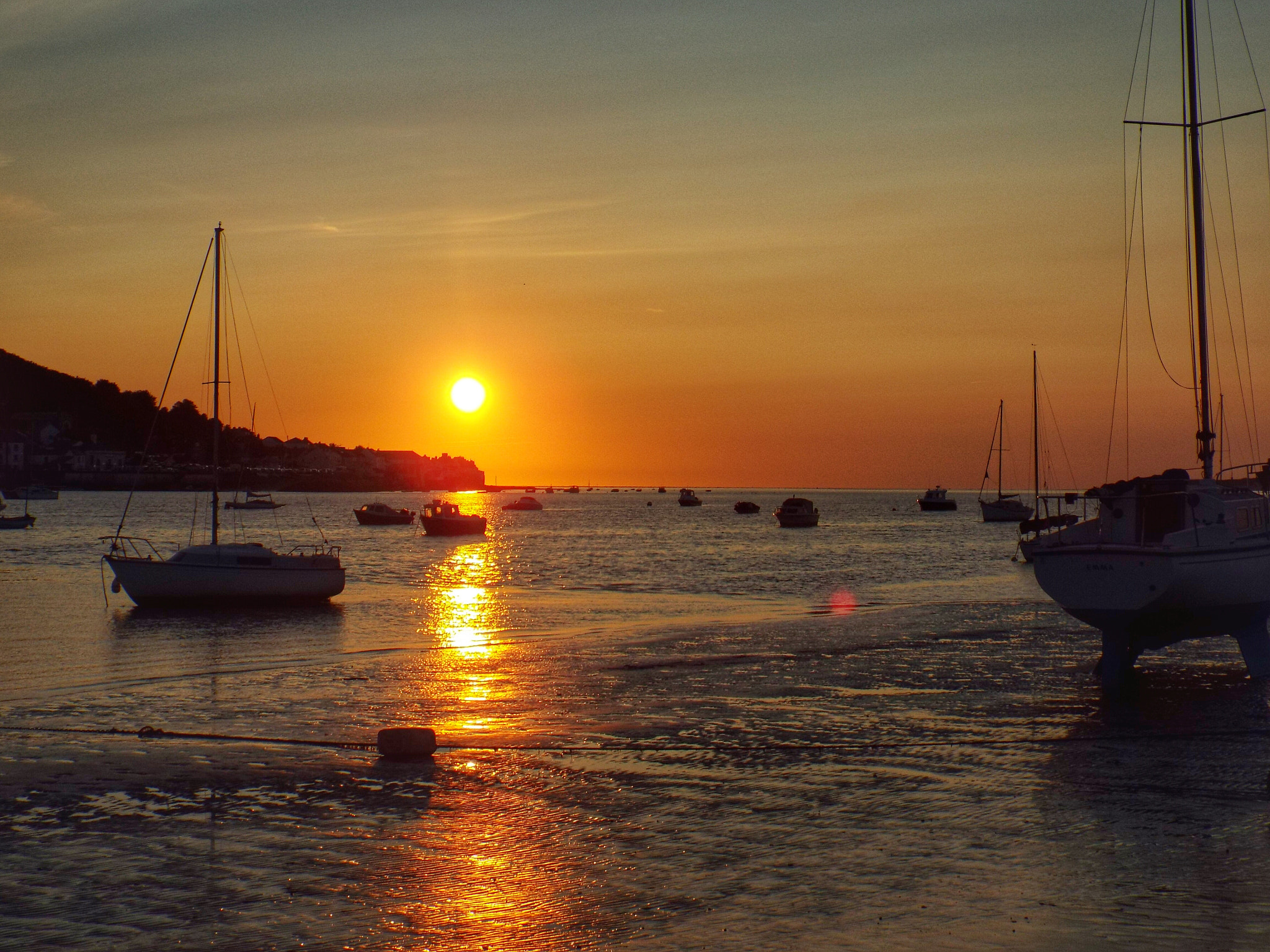 Fujifilm FinePix S9400W sample photo. Boats in the sunset photography