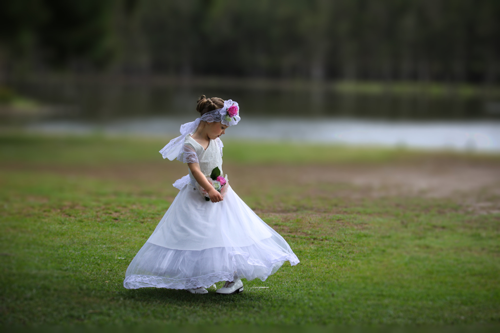 Canon EOS 750D (EOS Rebel T6i / EOS Kiss X8i) sample photo. Flower girl dress from jh collection photography