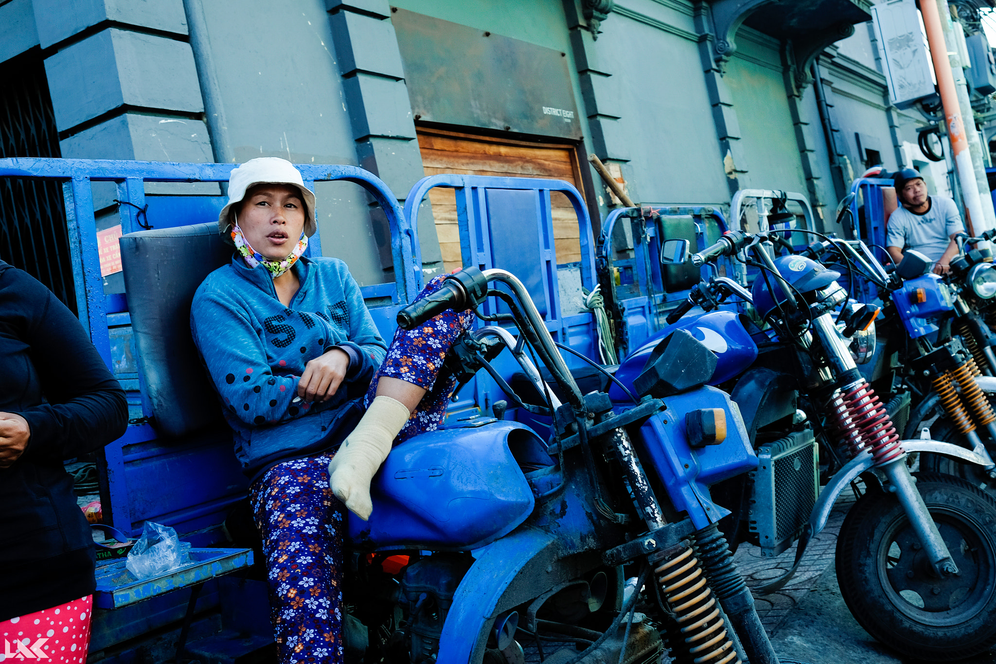 Fujifilm X-T10 + Fujifilm XF 23mm F1.4 R sample photo. Chợ hoa bến bình Đông sáng 29 tết [26.01.2017] photography