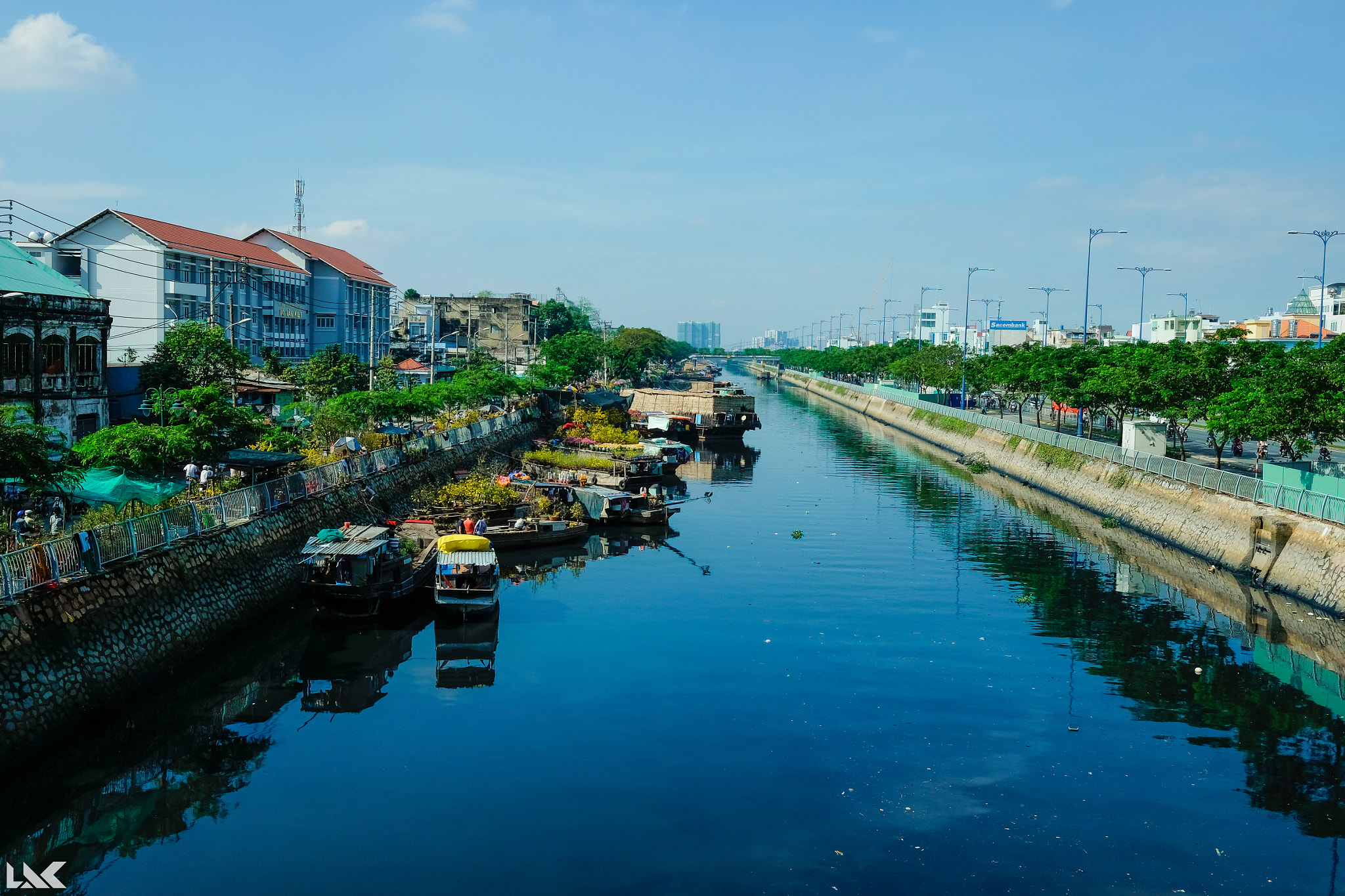 Fujifilm X-T10 + Fujifilm XF 23mm F1.4 R sample photo. Chợ hoa bến bình Đông sáng 29 tết [26.01.2017] photography