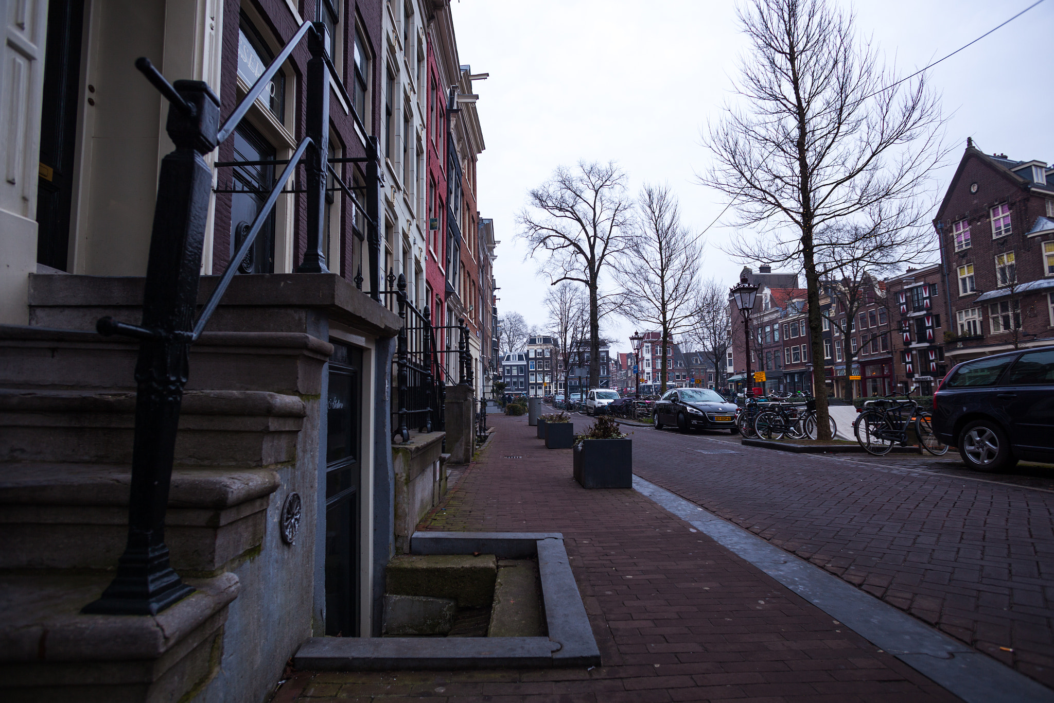 Canon EF 17-35mm f/2.8L sample photo. Streets of amsterdam photography