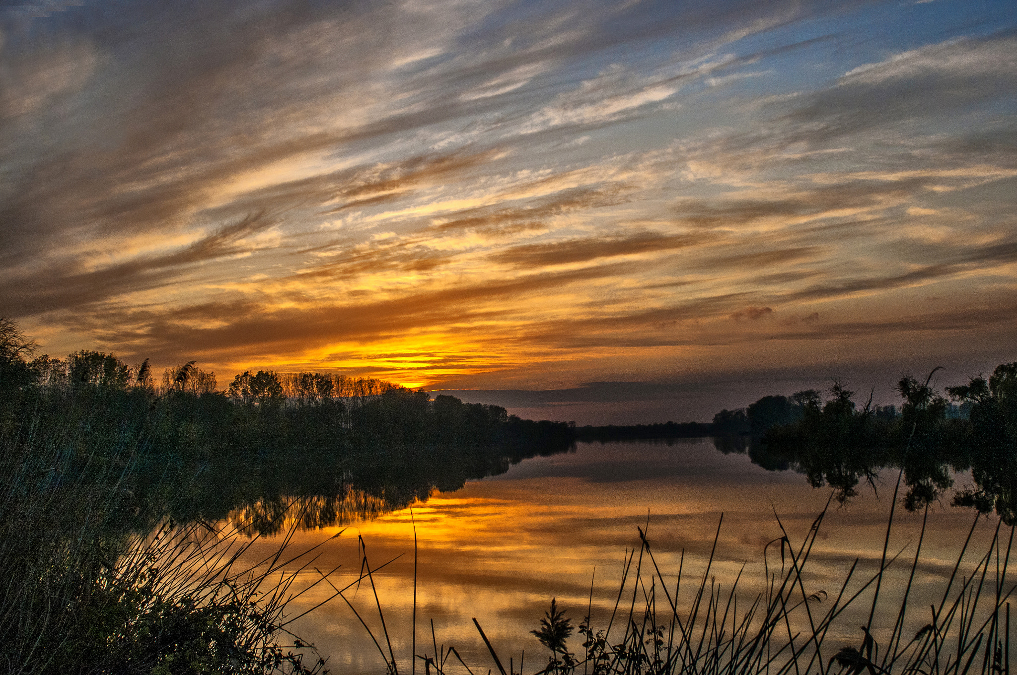 Nikon AF-S Nikkor 28-70mm F2.8 ED-IF sample photo. Sunset photography