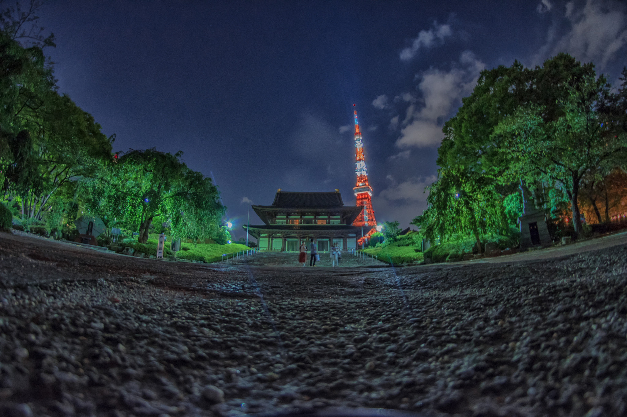 Samyang 8mm F3.5 Aspherical IF MC Fisheye sample photo. In the night photography