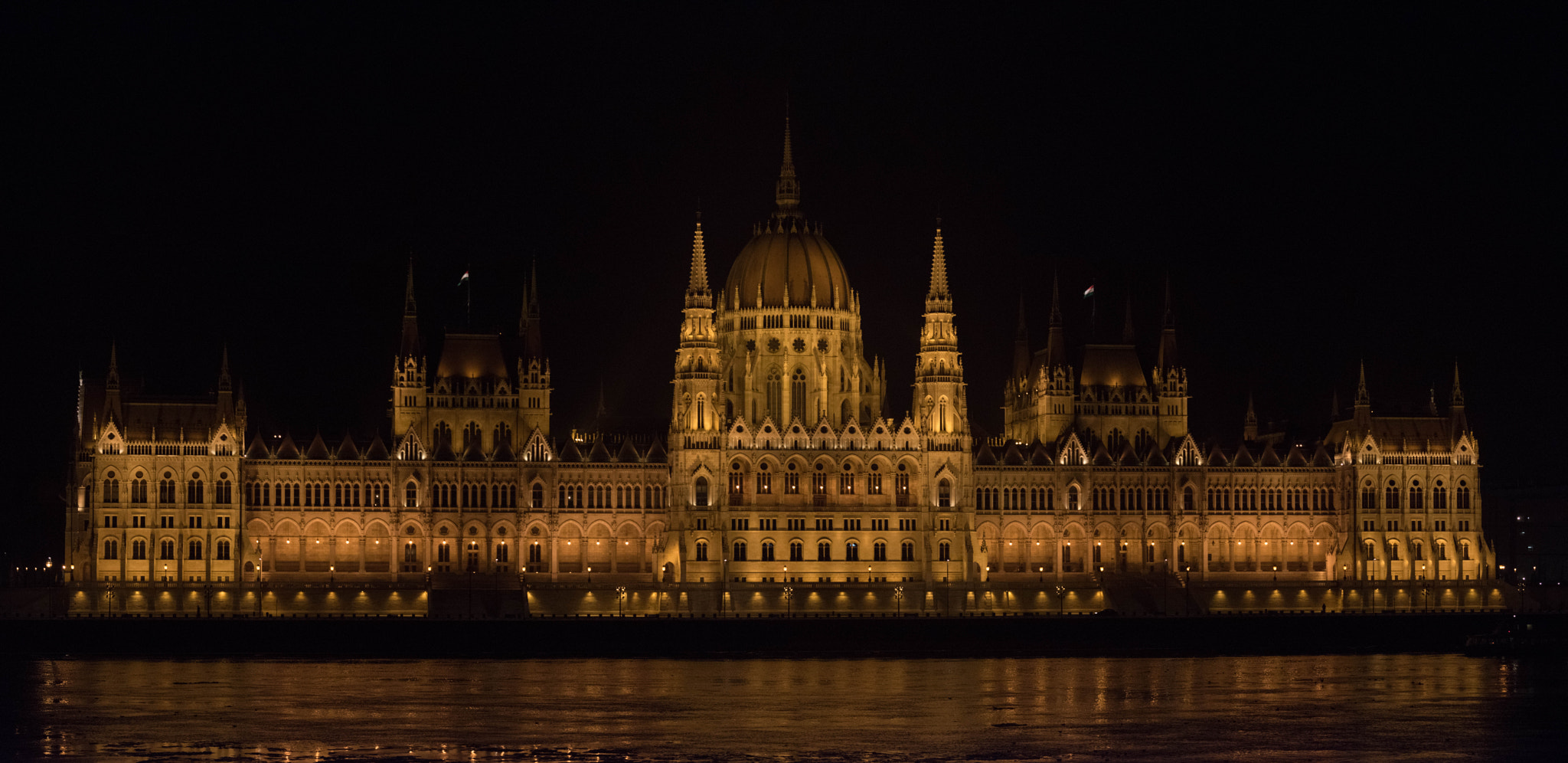Nikon D5500 sample photo. Parliament budapest photography