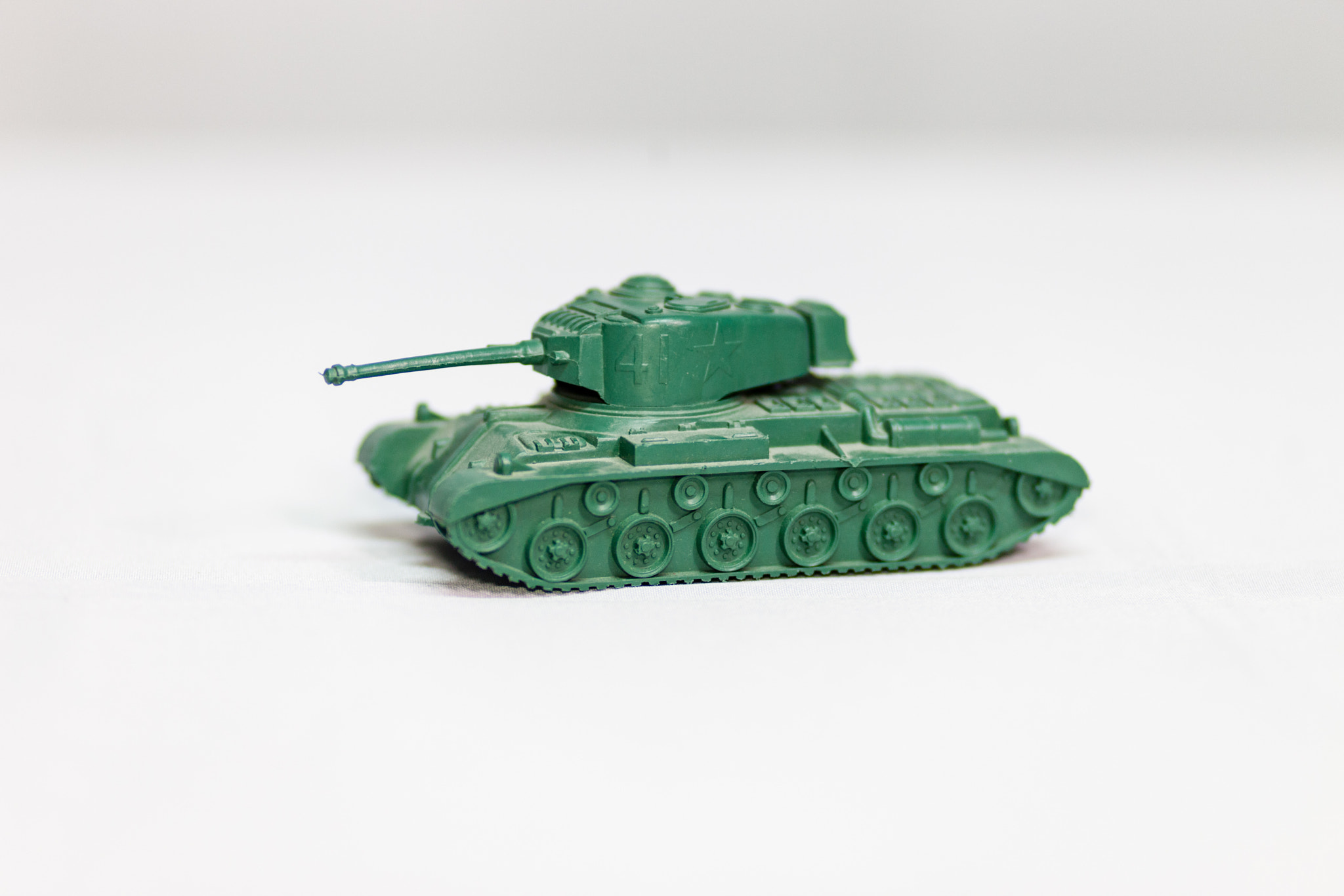 Canon EF 100mm F2.0 USM sample photo. Armor 2 photography