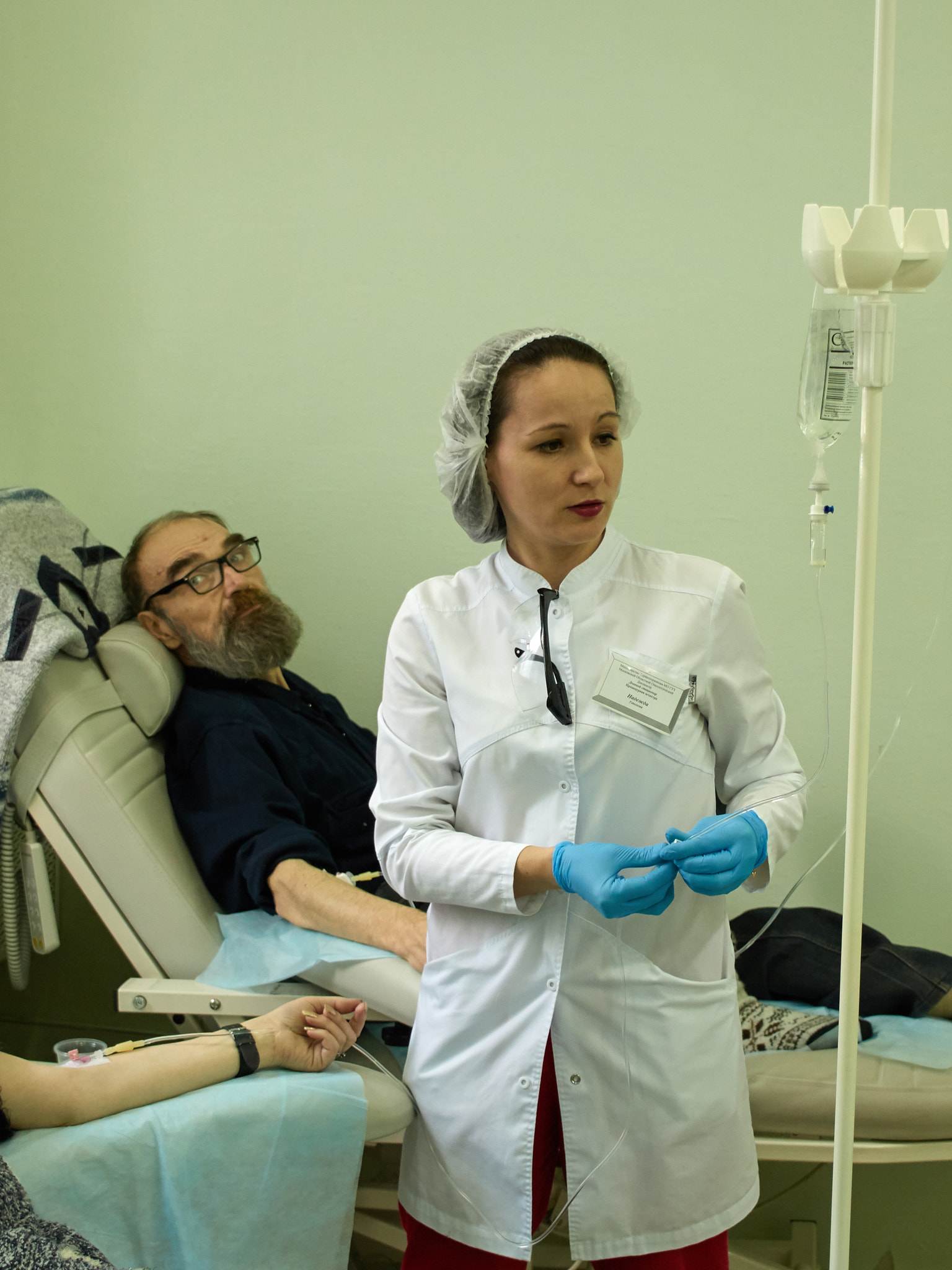 Canon EF-S 24mm F2.8 STM sample photo. Nurses at work photography