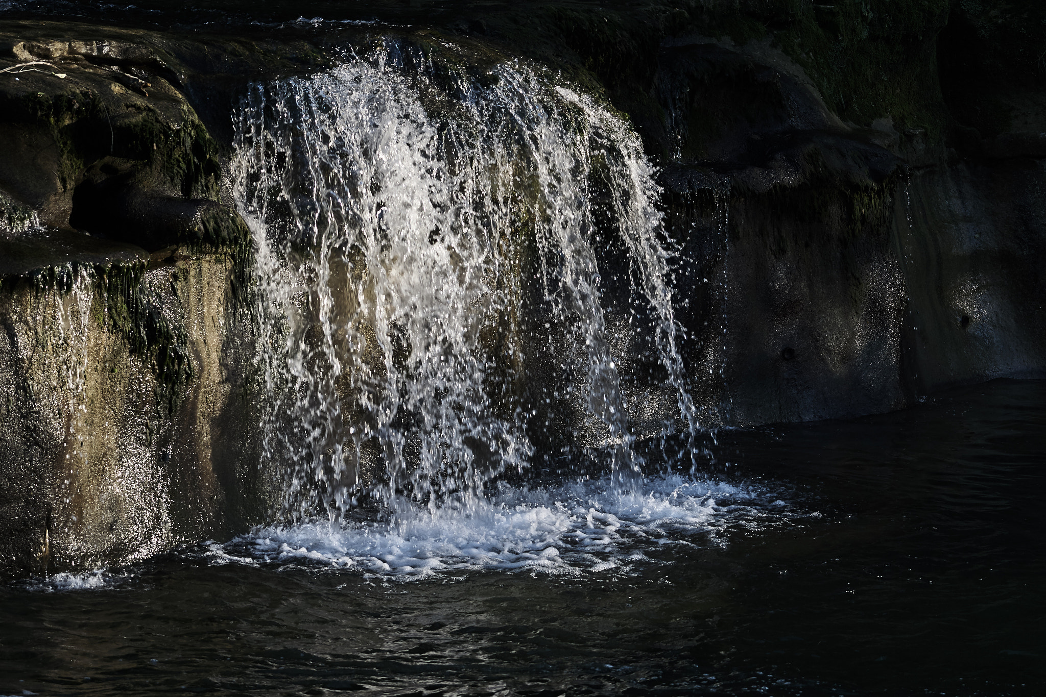 Sony a6000 + Sony FE 70-200mm F4 G OSS sample photo. Waterfall in the light photography