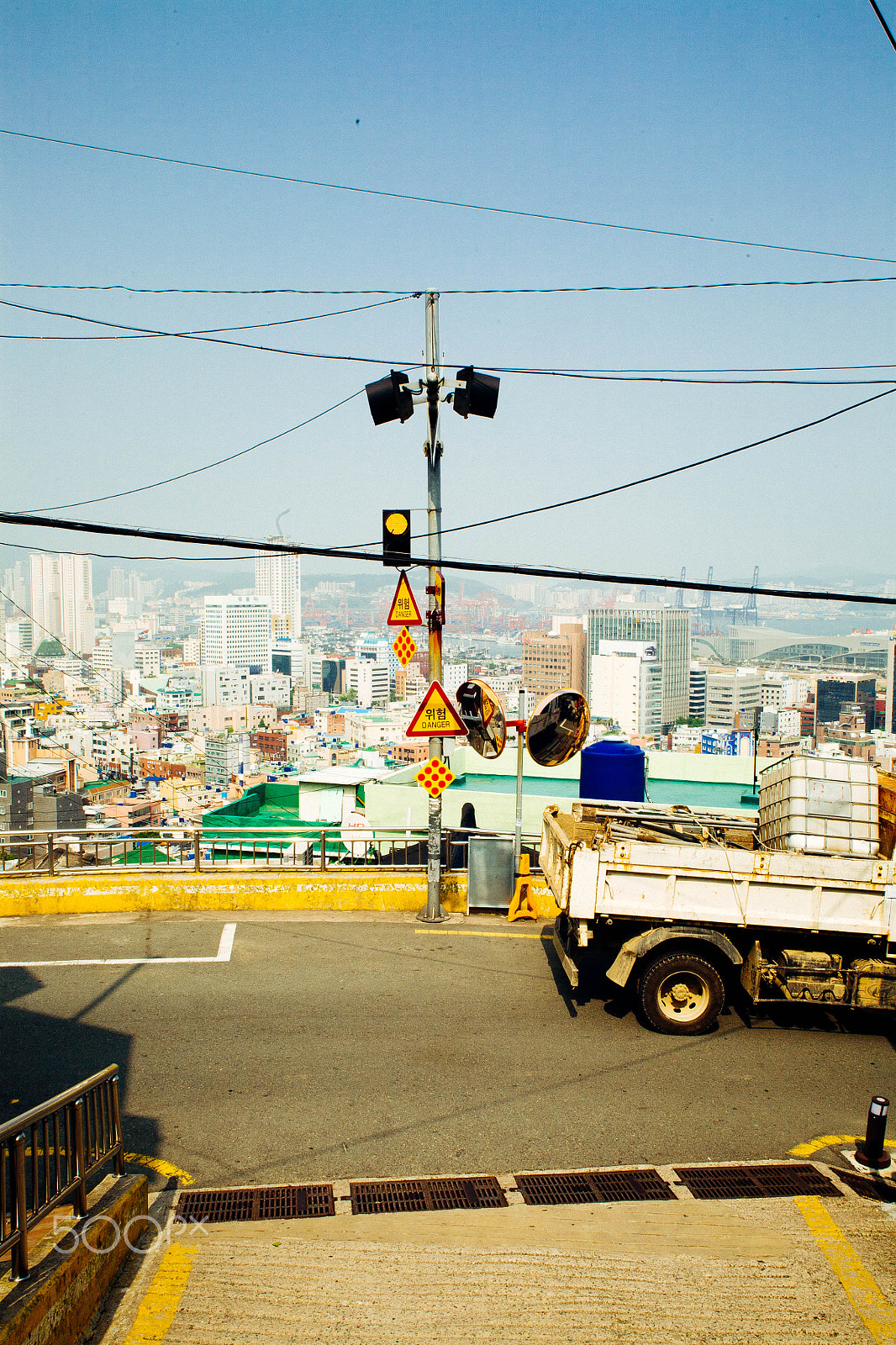 Canon EOS 5D sample photo. Busan, road photography