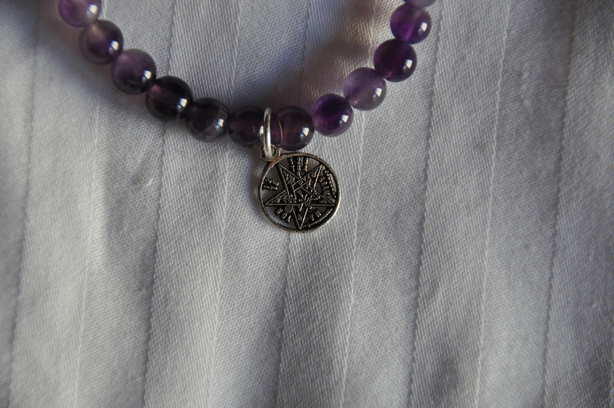 Sigma 18-200mm F3.5-6.3 II DC OS HSM sample photo. Tetragrammaton bracelet photography