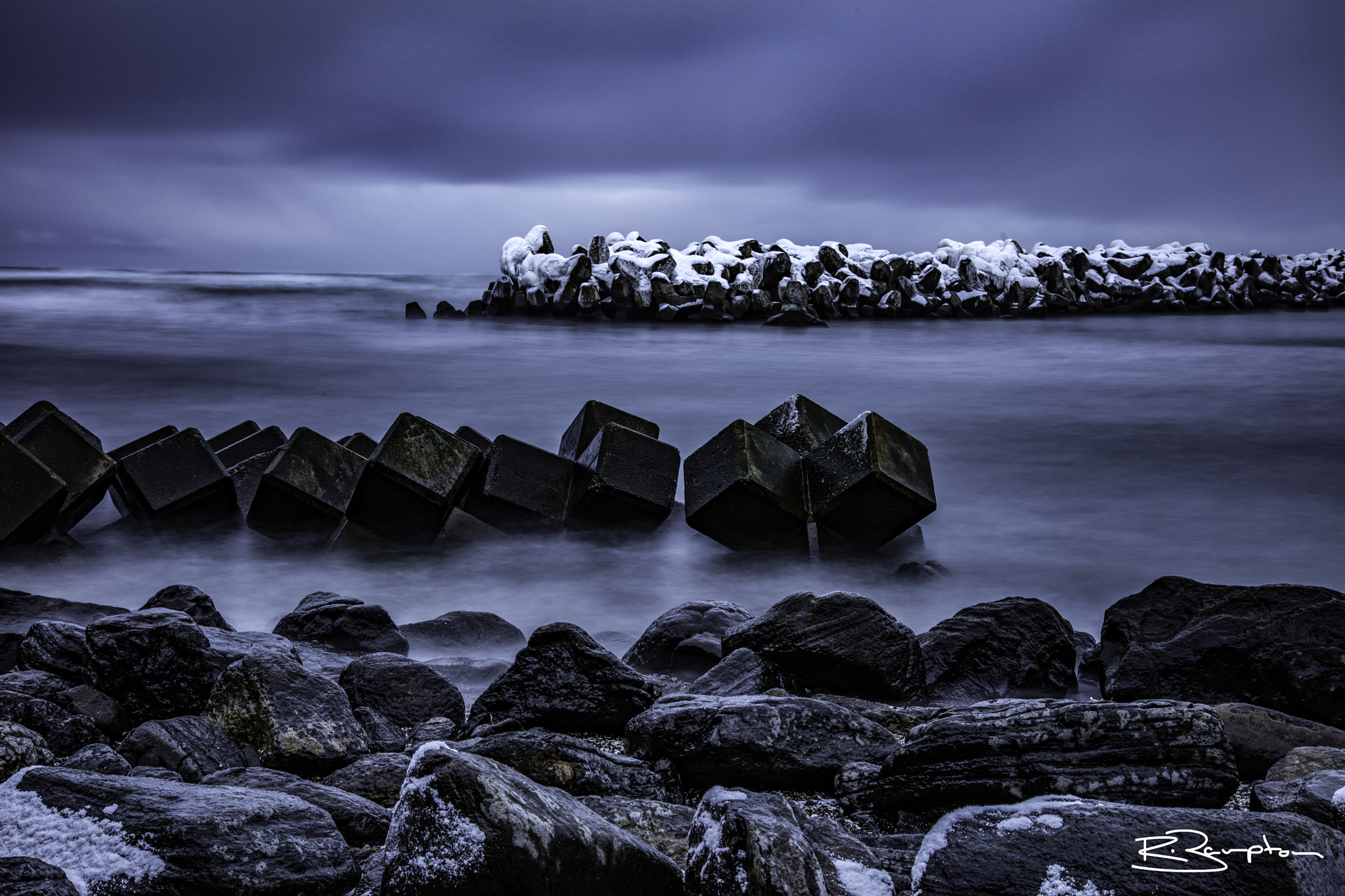 Canon EOS 5DS R sample photo. Blue layers photography