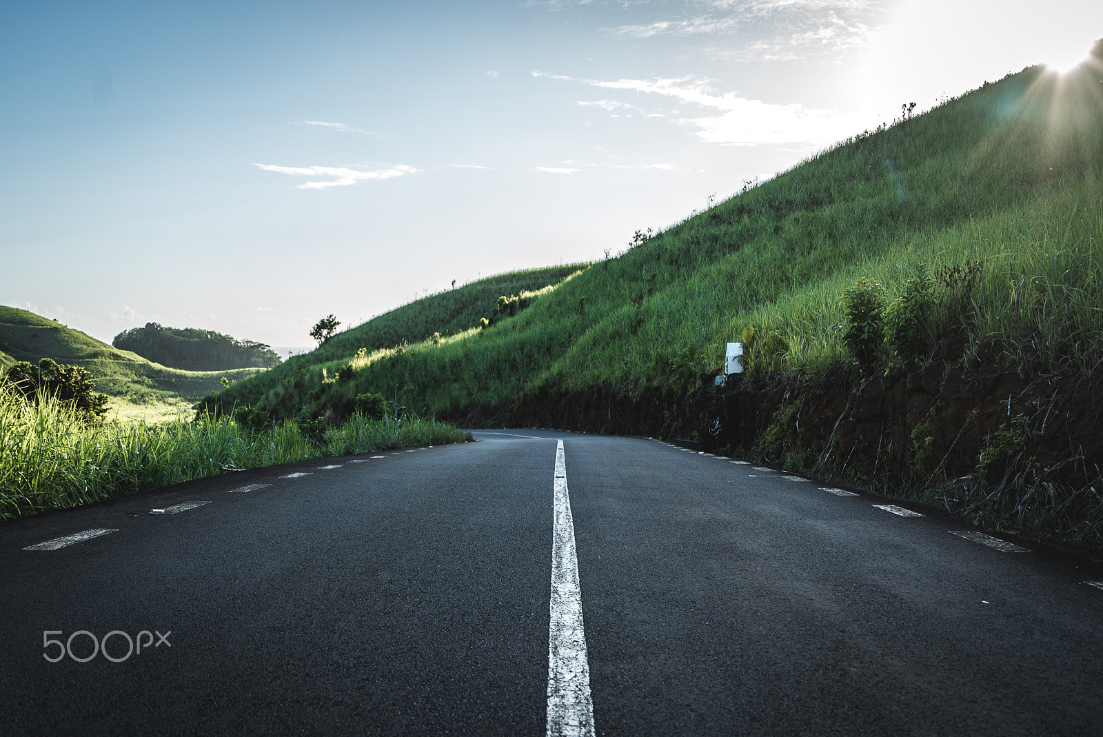 Sony a7S II + Sony Vario-Tessar T* FE 16-35mm F4 ZA OSS sample photo. Road to happiness photography