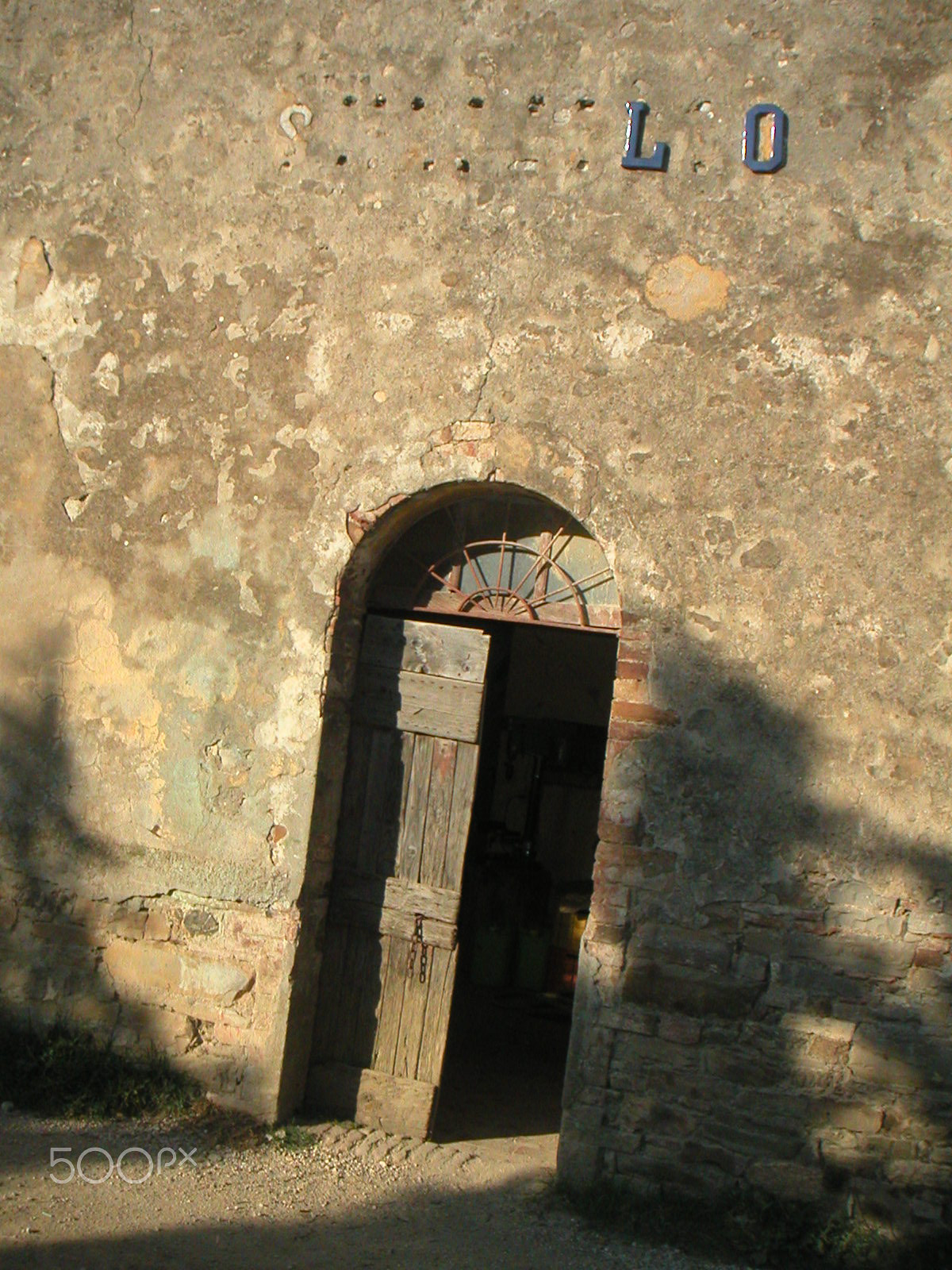 KONICA MINOLTA DiMAGE X sample photo. Portal photography
