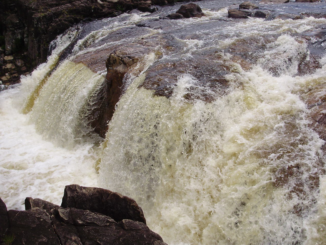 Olympus FE310,X840,C530 sample photo. Cachoeira das cariocas photography