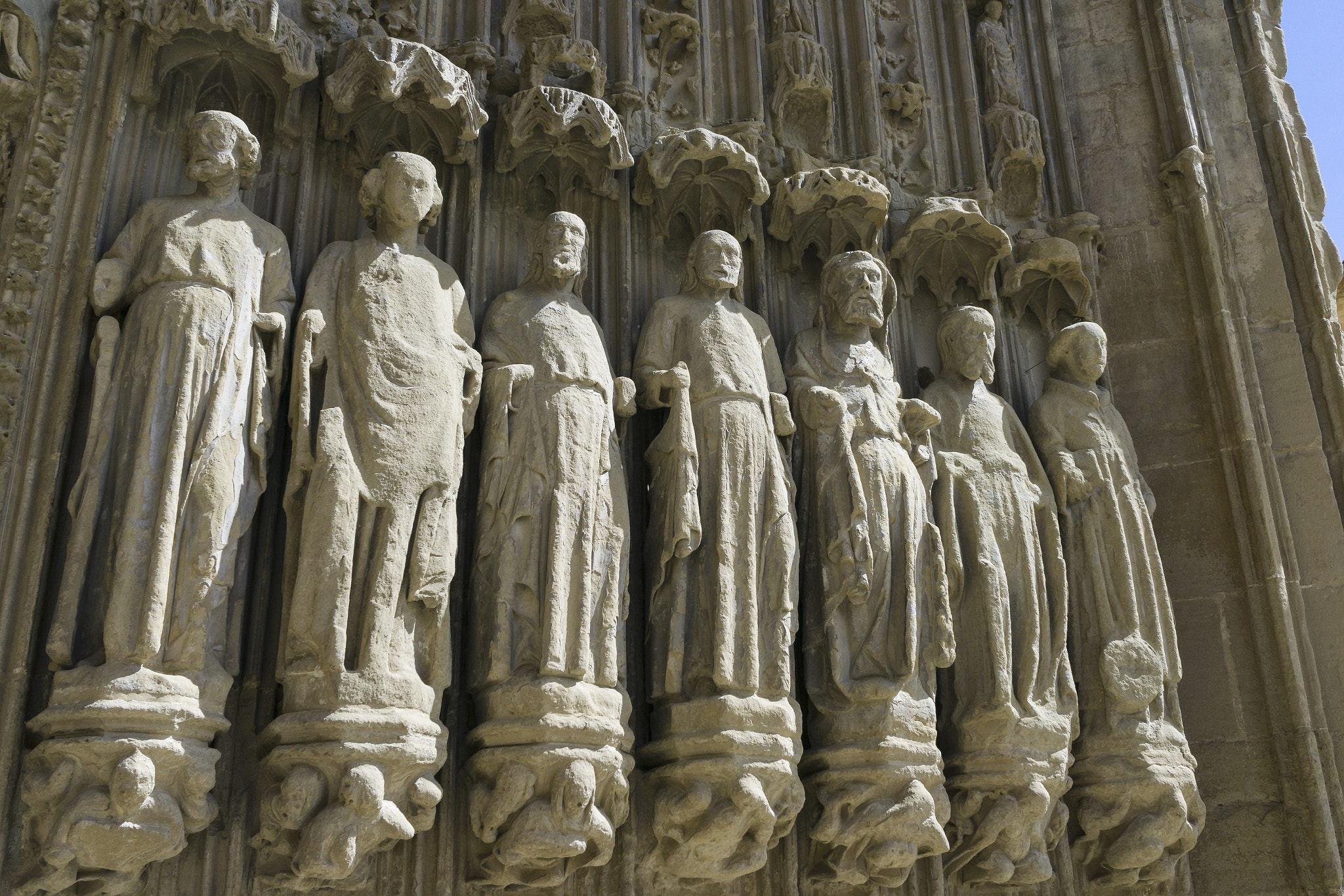Sony E 20mm F2.8 sample photo. Huesca cathedral photography