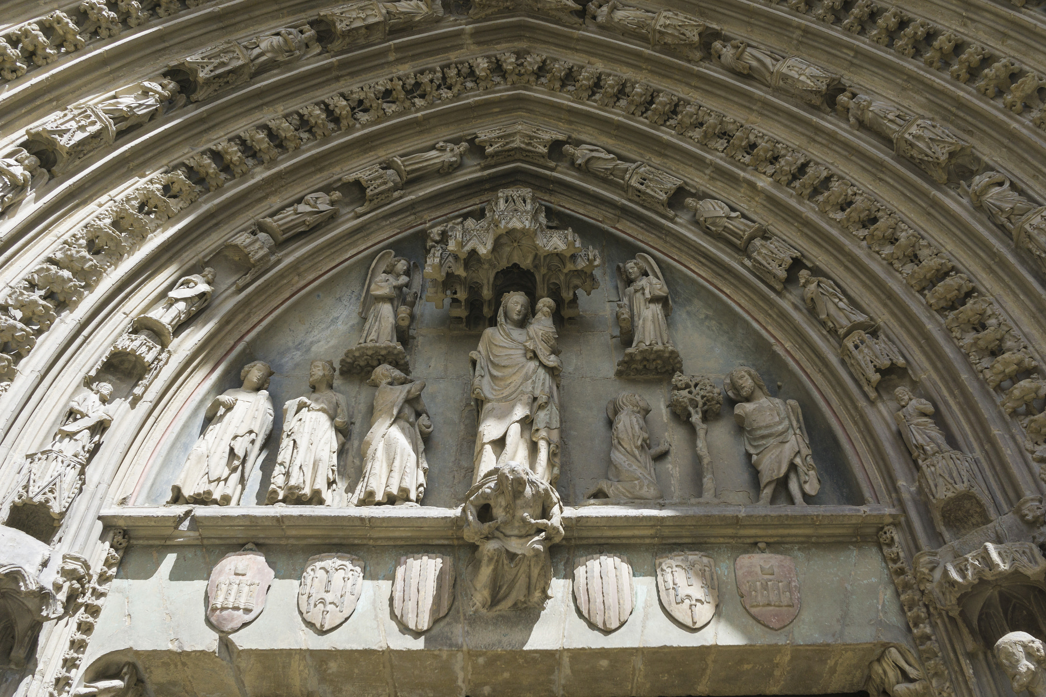Sony E 20mm F2.8 sample photo. Huesca cathedral photography