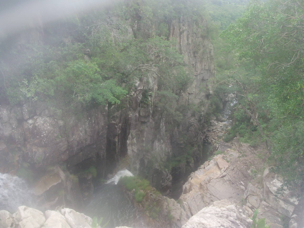 Olympus FE310,X840,C530 sample photo. Cachoeira das capivaras photography