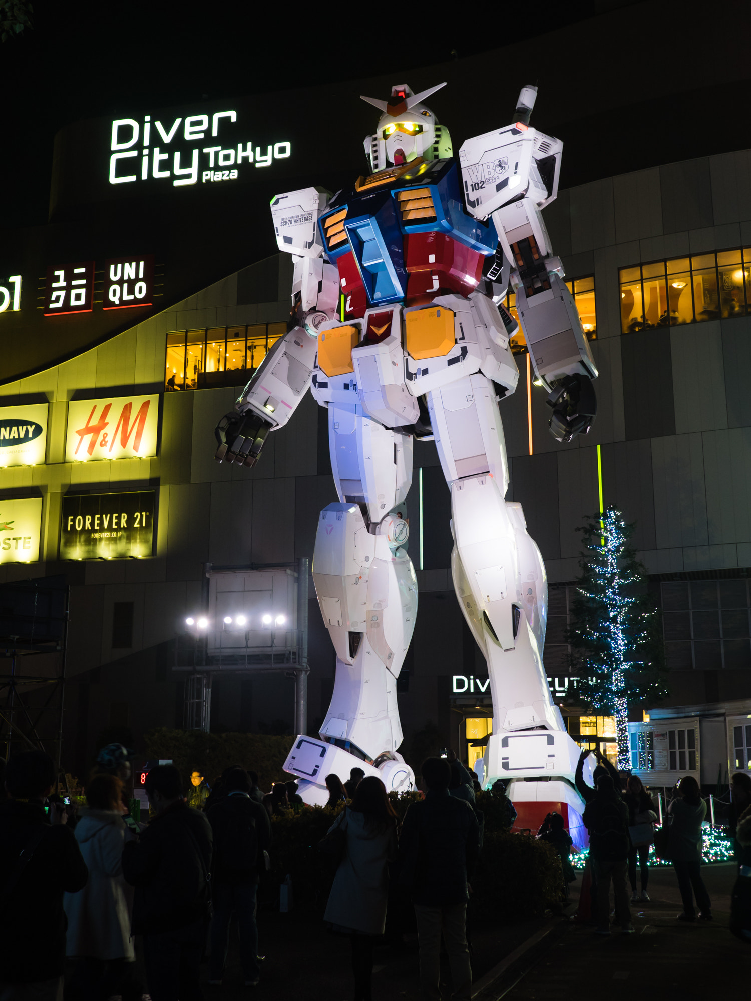 Olympus OM-D E-M1 + LUMIX G 20/F1.7 II sample photo. Big gundam photography