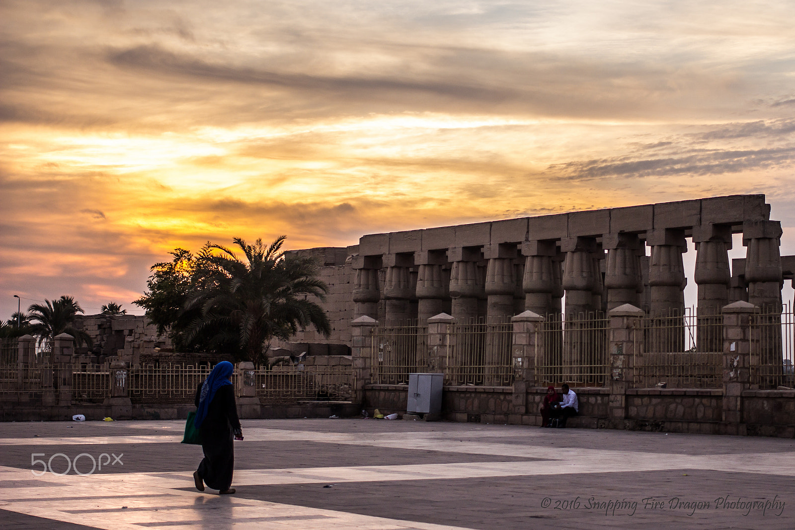 Canon EOS 60D + Canon EF 40mm F2.8 STM sample photo. Luxor temple at sunset photography