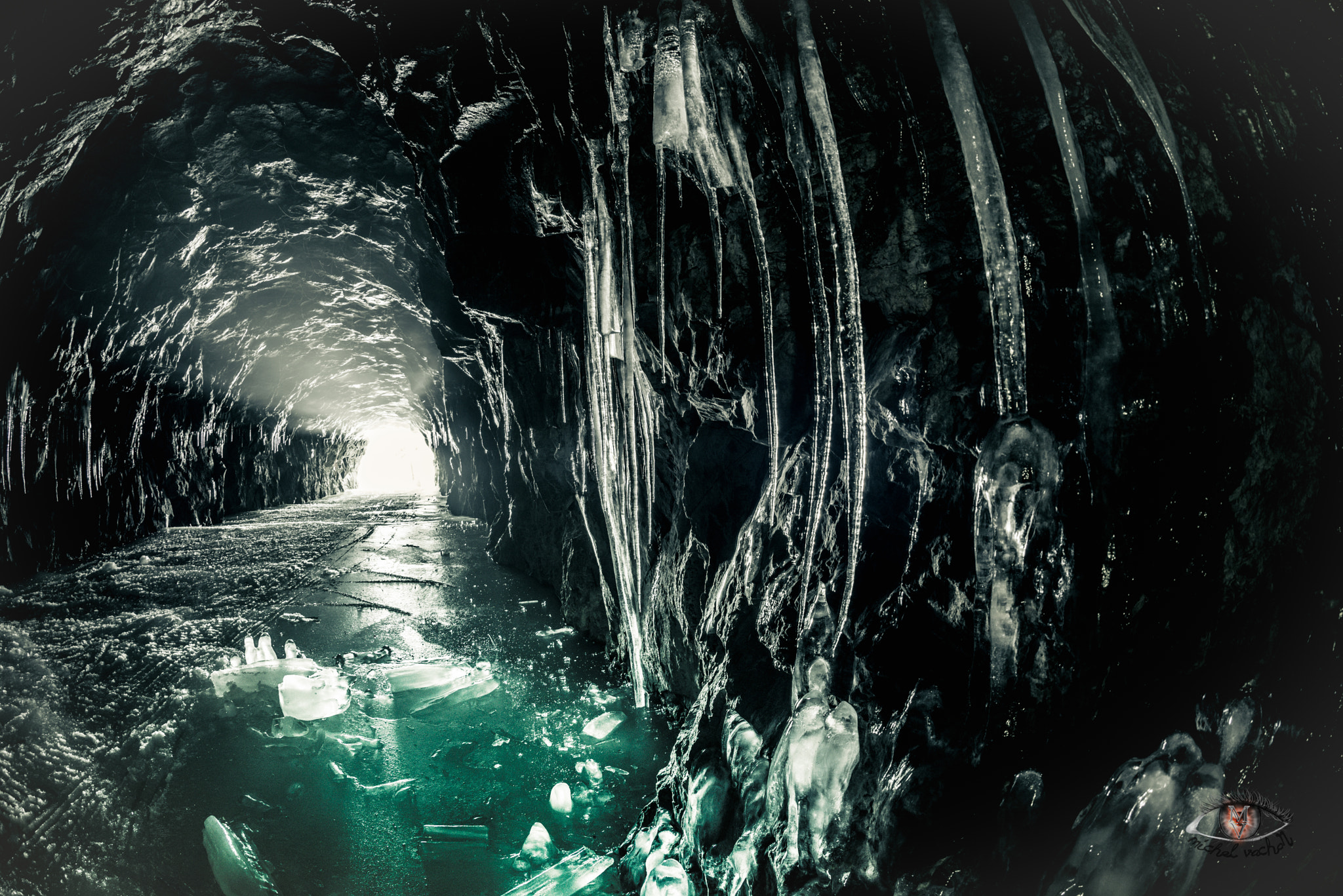 Nikon D750 + Nikon AF Fisheye-Nikkor 16mm F2.8D sample photo. Cave and ice photography